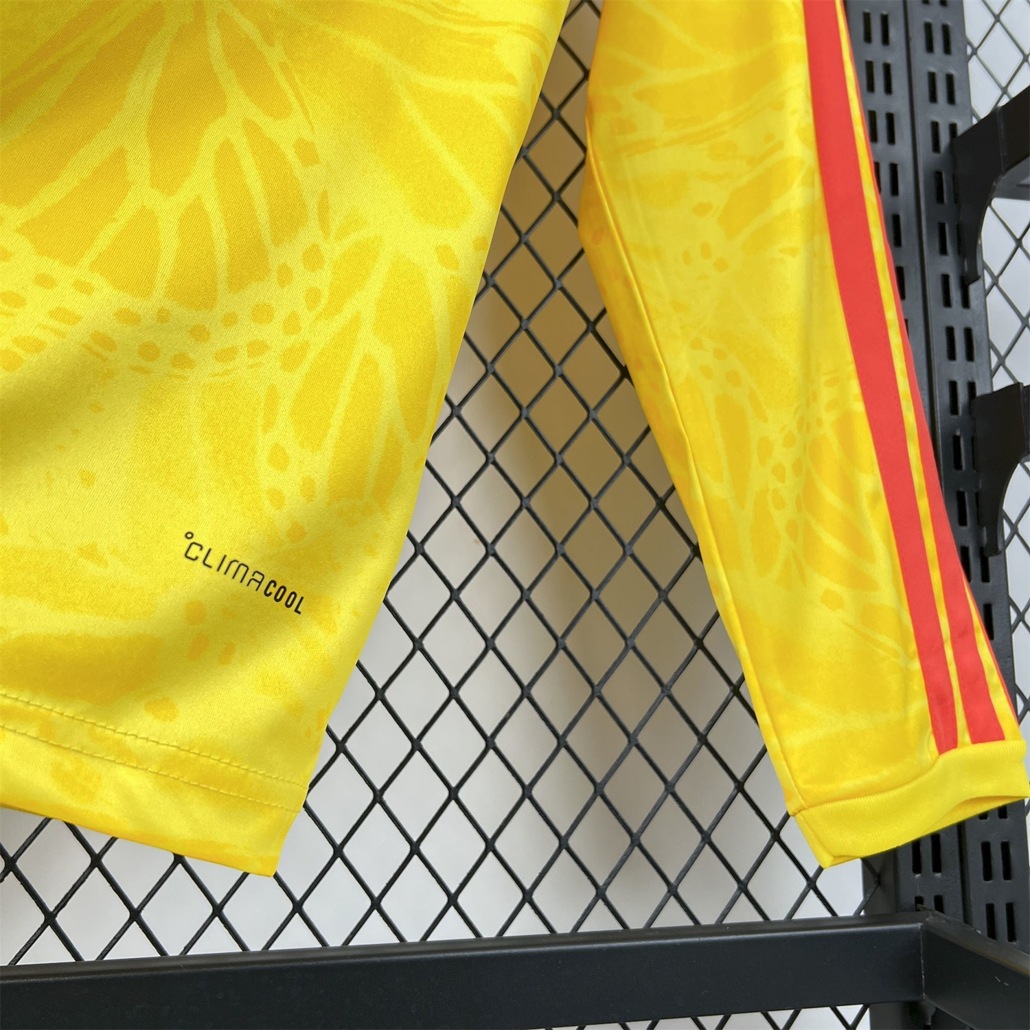 AlphaJersey-Colombia 2026 Home Long Sleeves Jersey - Fans Version