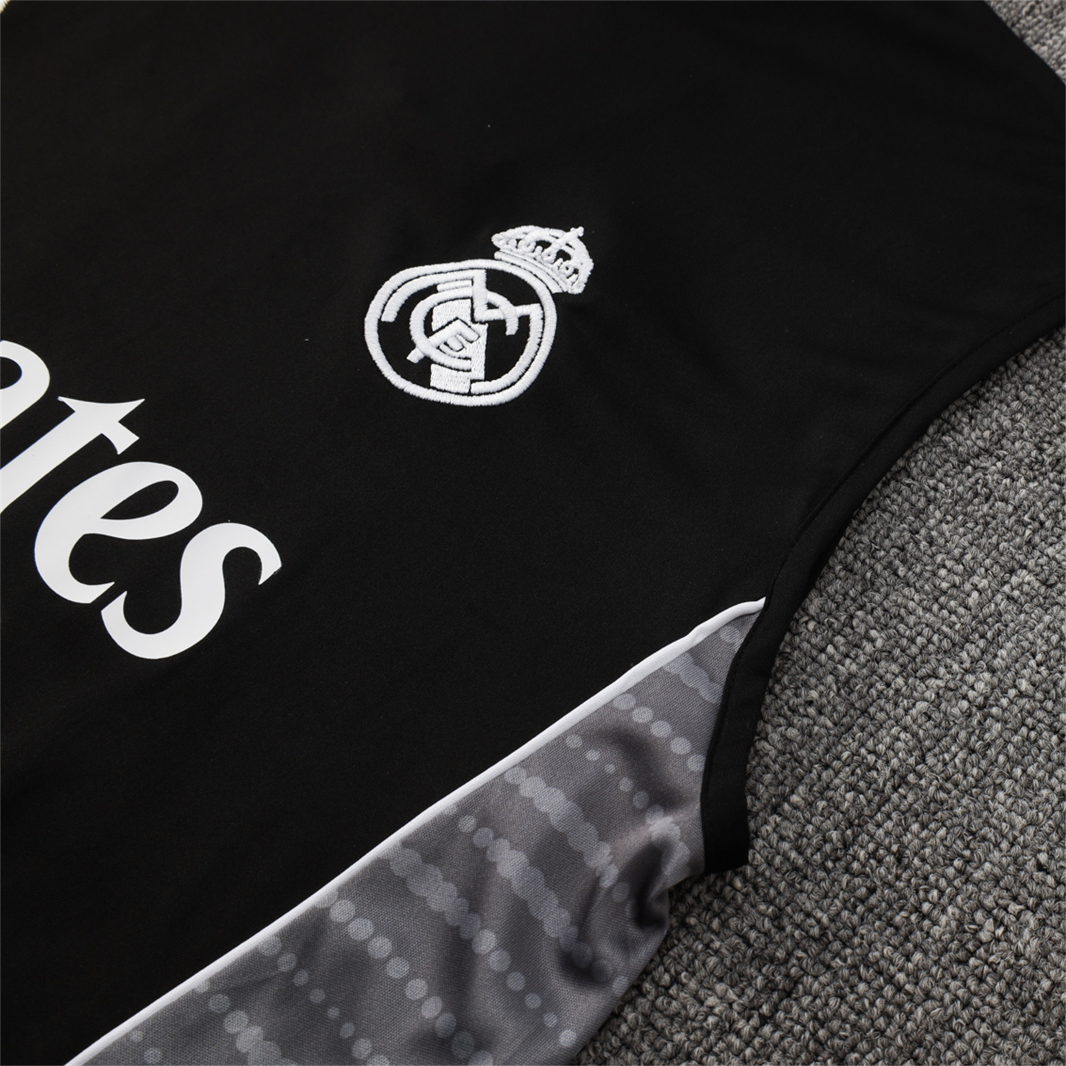 AlphaJersey-Real Madrid 25-26 Vest Training Set - Black Vest and Black Shorts