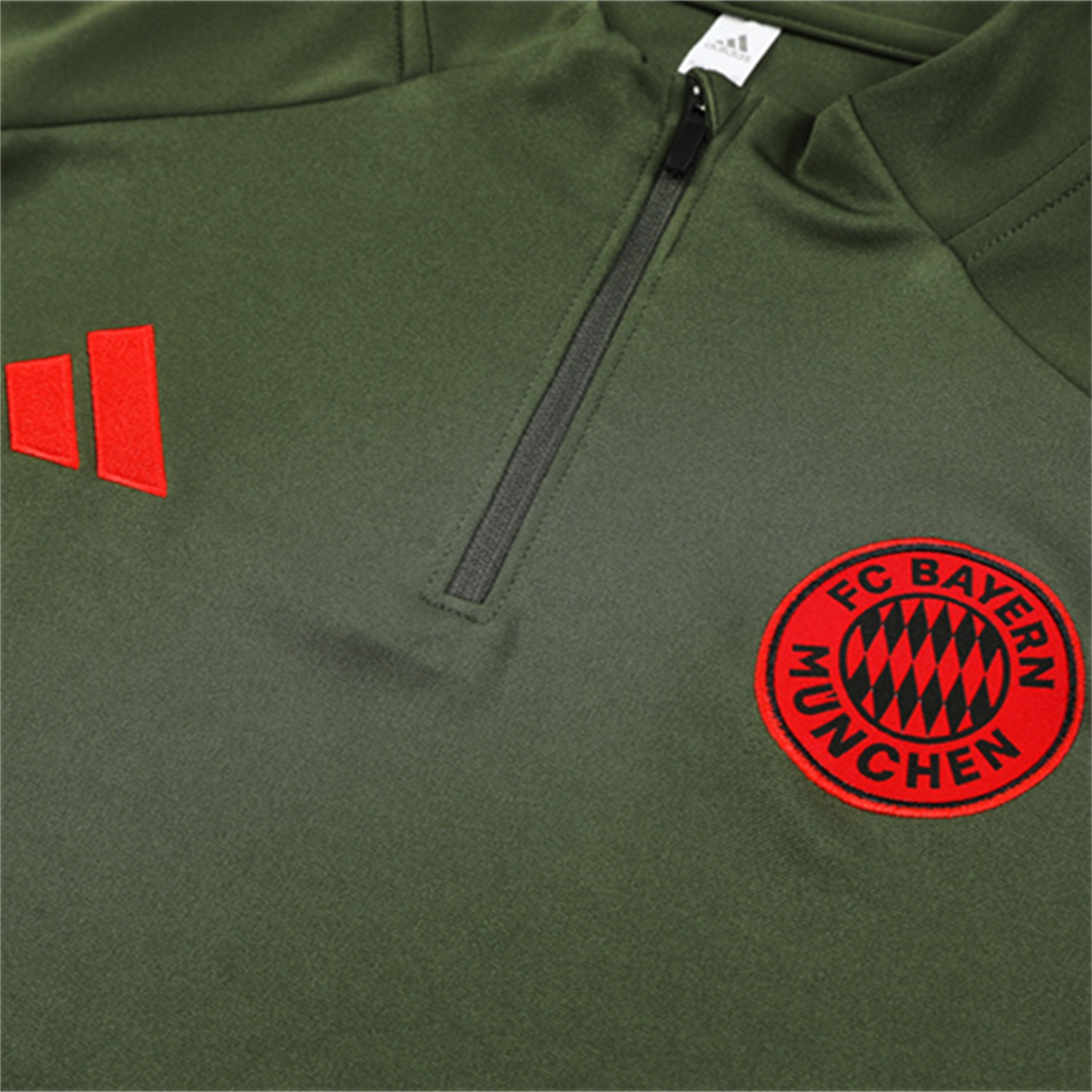AlphaJersey-Bayern Munich 25-26 Long Sleeves Training Set - Green Top & Black Pants