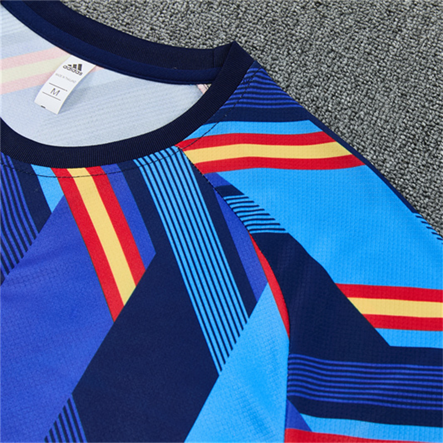 AlphaJersey-Spain 2026 Short-Sleeve Training Set - Royal Blue And Yellow Top & Royal Blue Shorts
