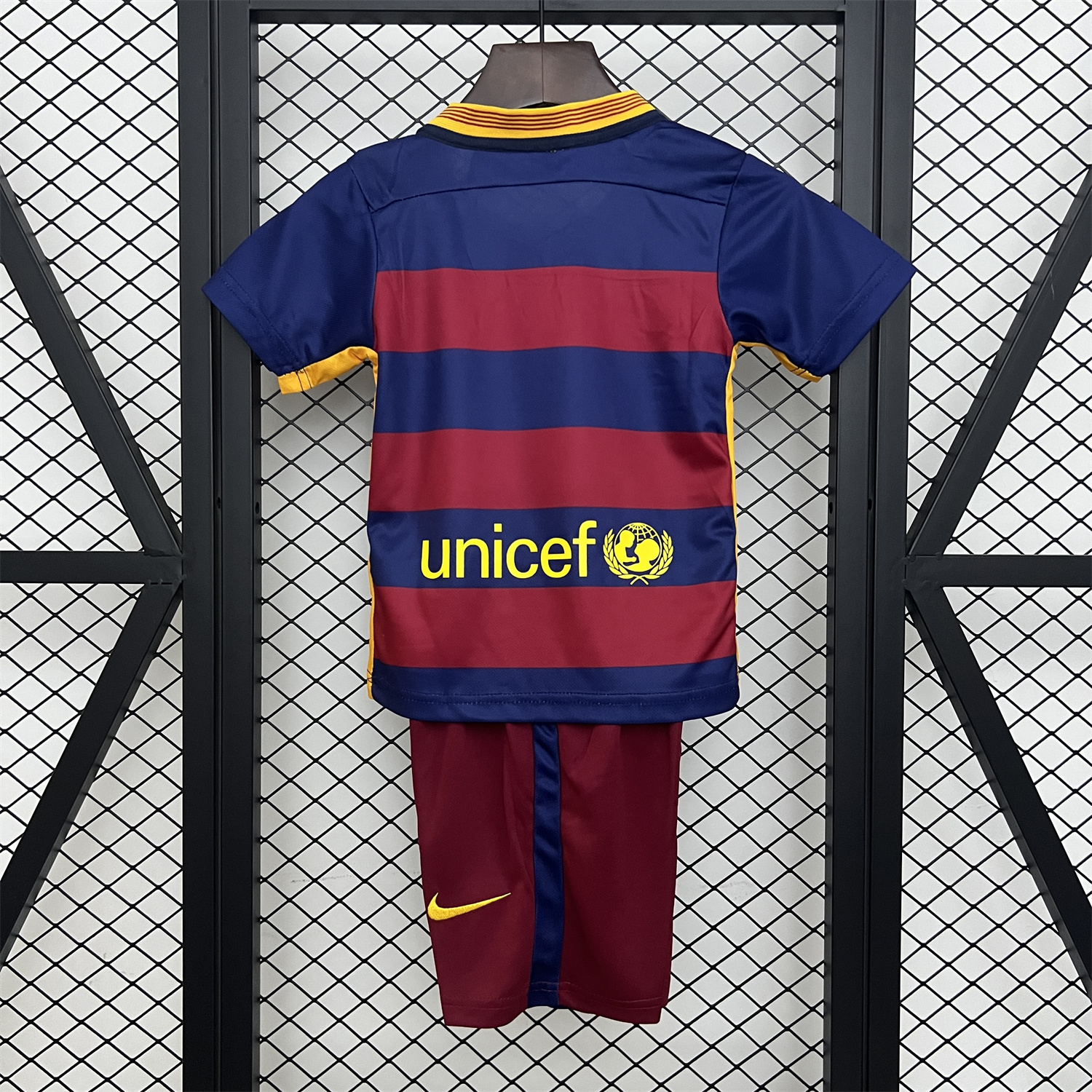 AlphaJersey-Retro Barcelona 2015-16 Home Kids Kit