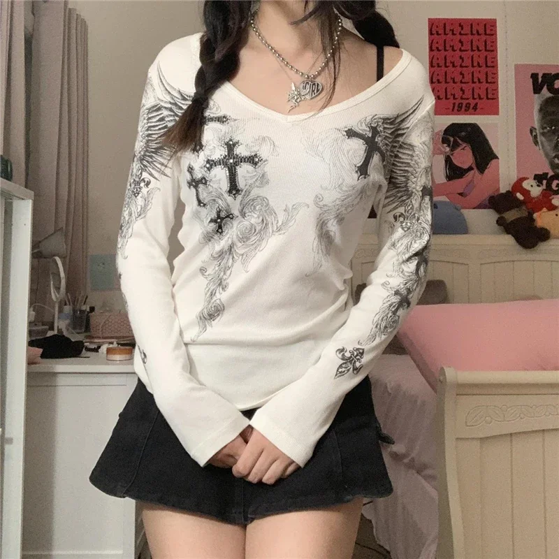 2000s Aesthetic T Shirt Graphic Cross Wings Print Long Sleeve Tops y2k Women Clothes Fairycore Grunge Tee Streetwear