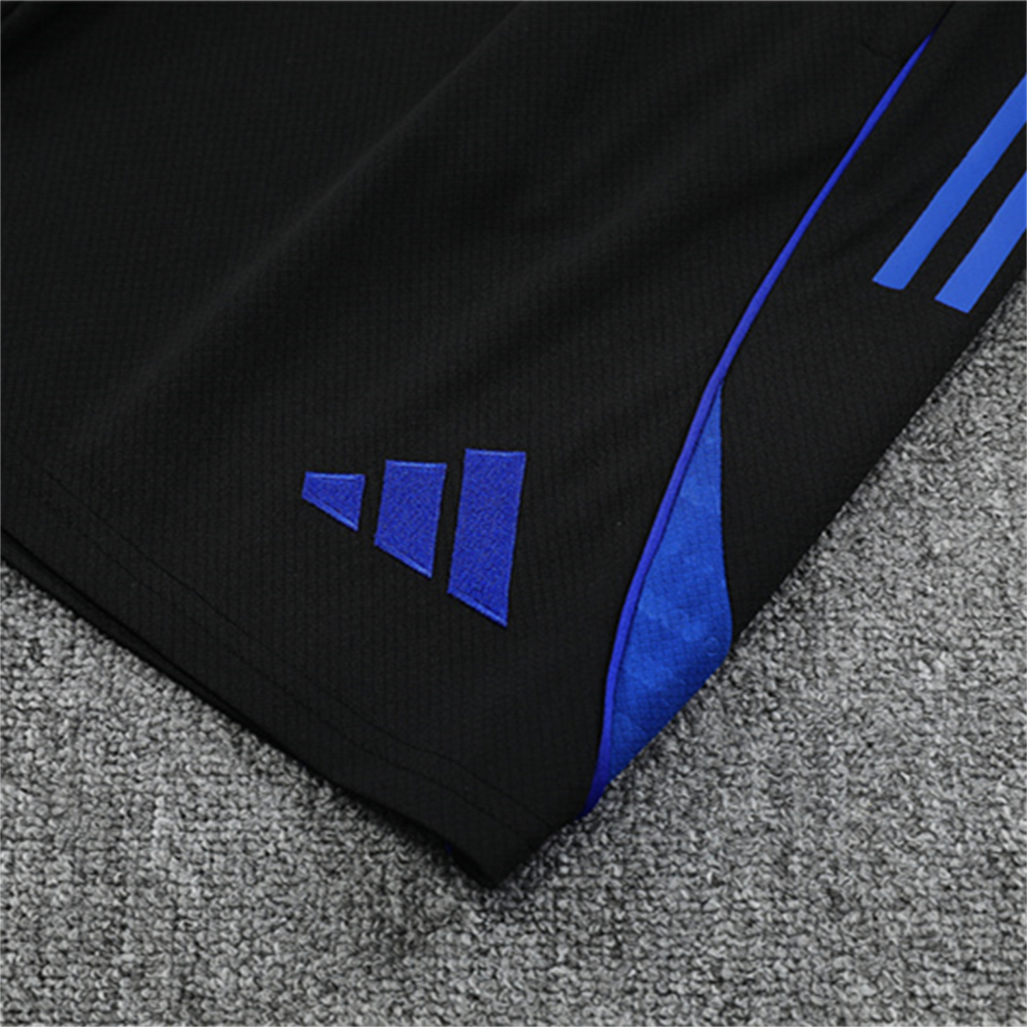 AlphaJersey-Real Madrid 25-26 Short-Sleeve Training Set - CamouflageTop & Black Shorts
