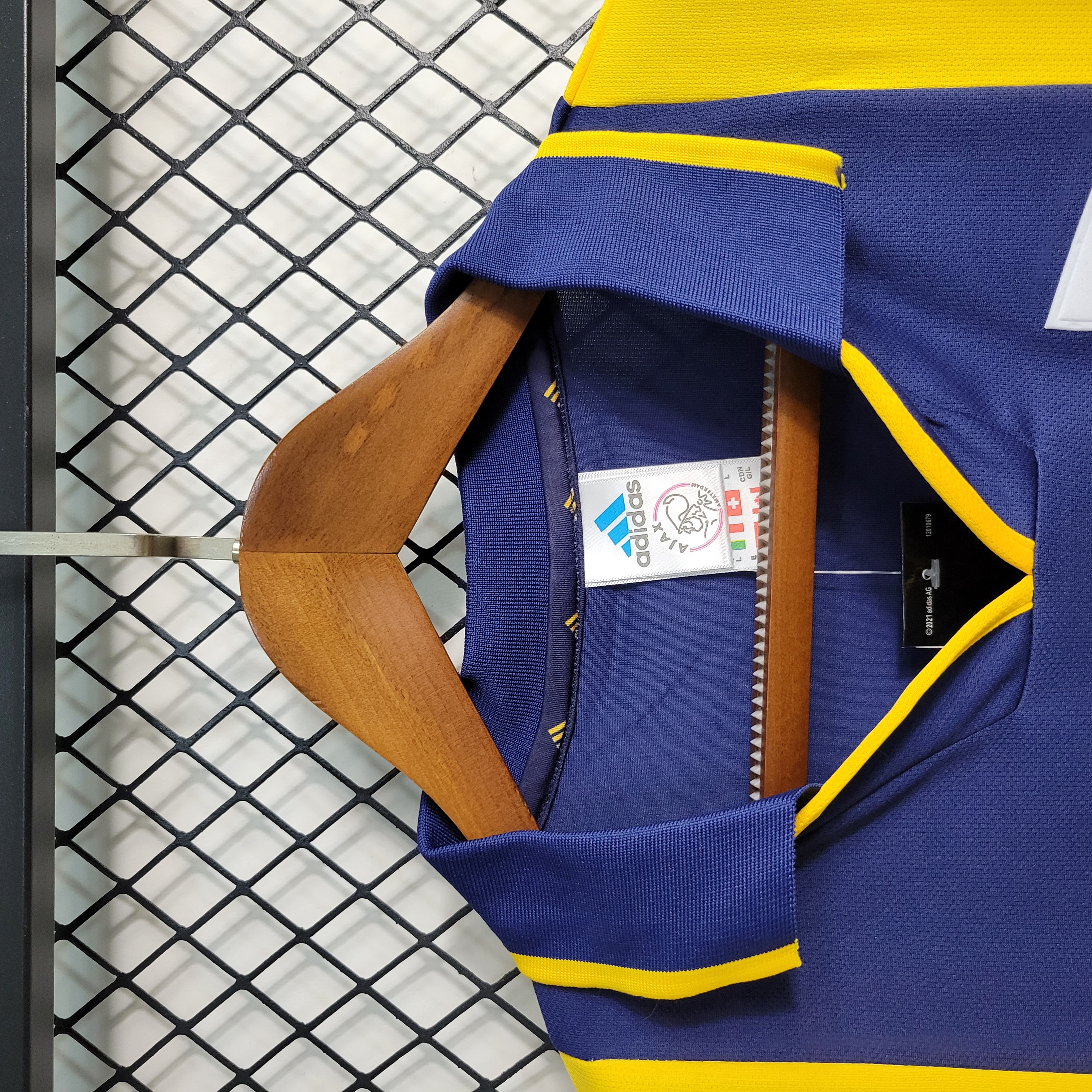 AlphaJersey-Retro Ajax 2000-01 Away Jersey