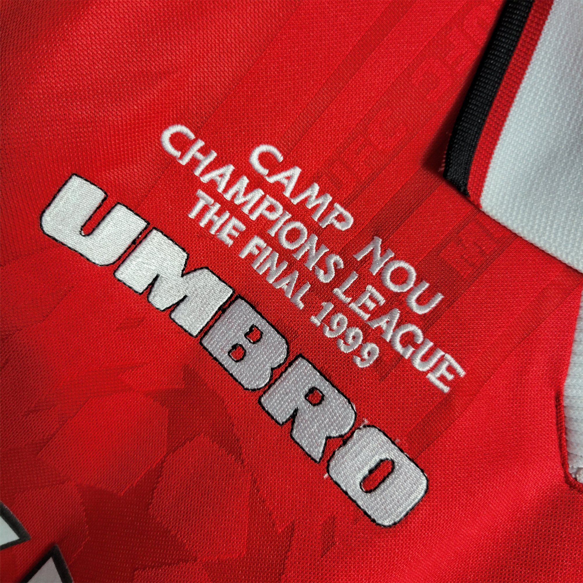 AlphaJersey-Retro Manchester United 99-00 Home Jersey
