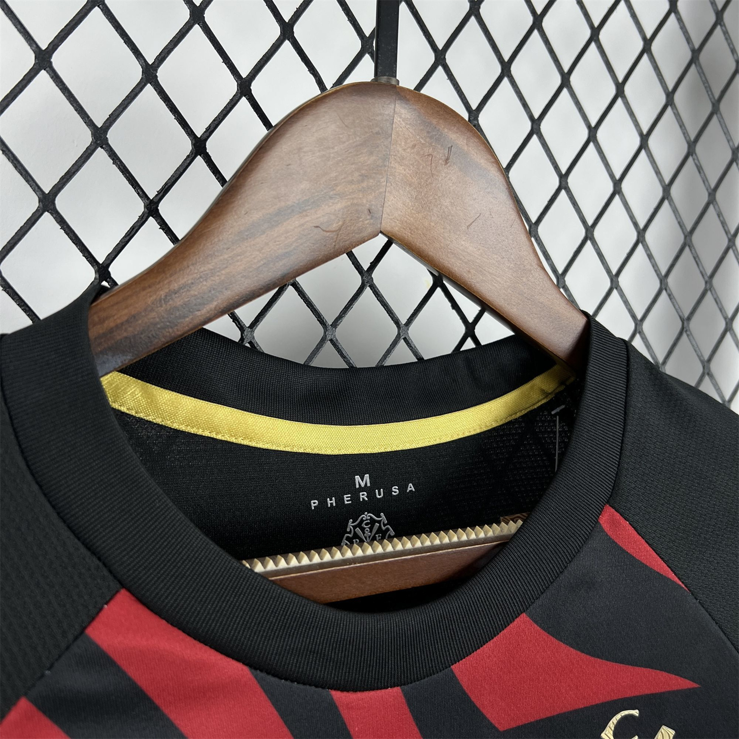 AlphaJersey-Women's Flamengo 25-26 Red And Black Special Jersey