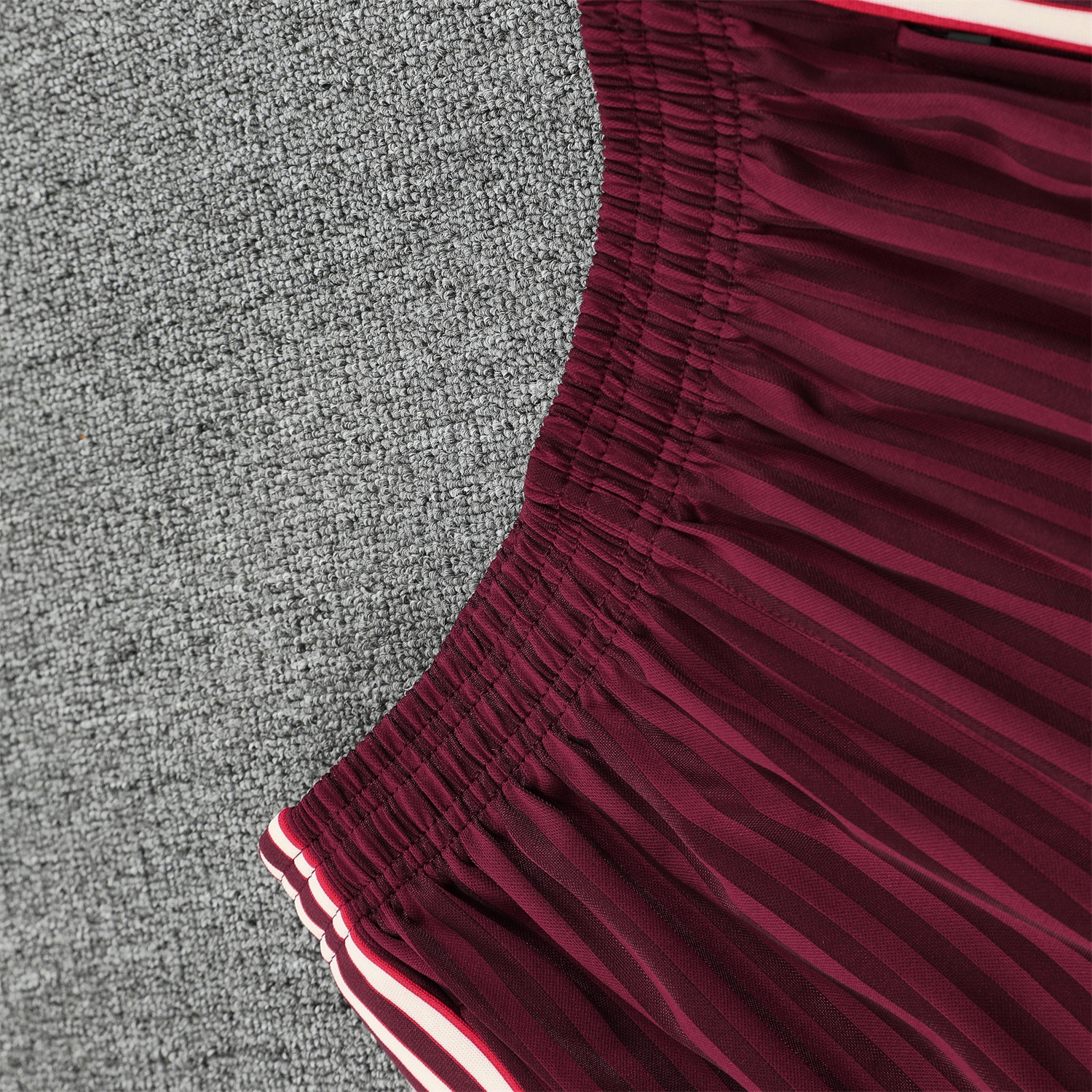 AlphaJersey-Bayern Munich 25-26 Vest Training Set - Wine Red Lines Vest & Wine Red Lines Shorts