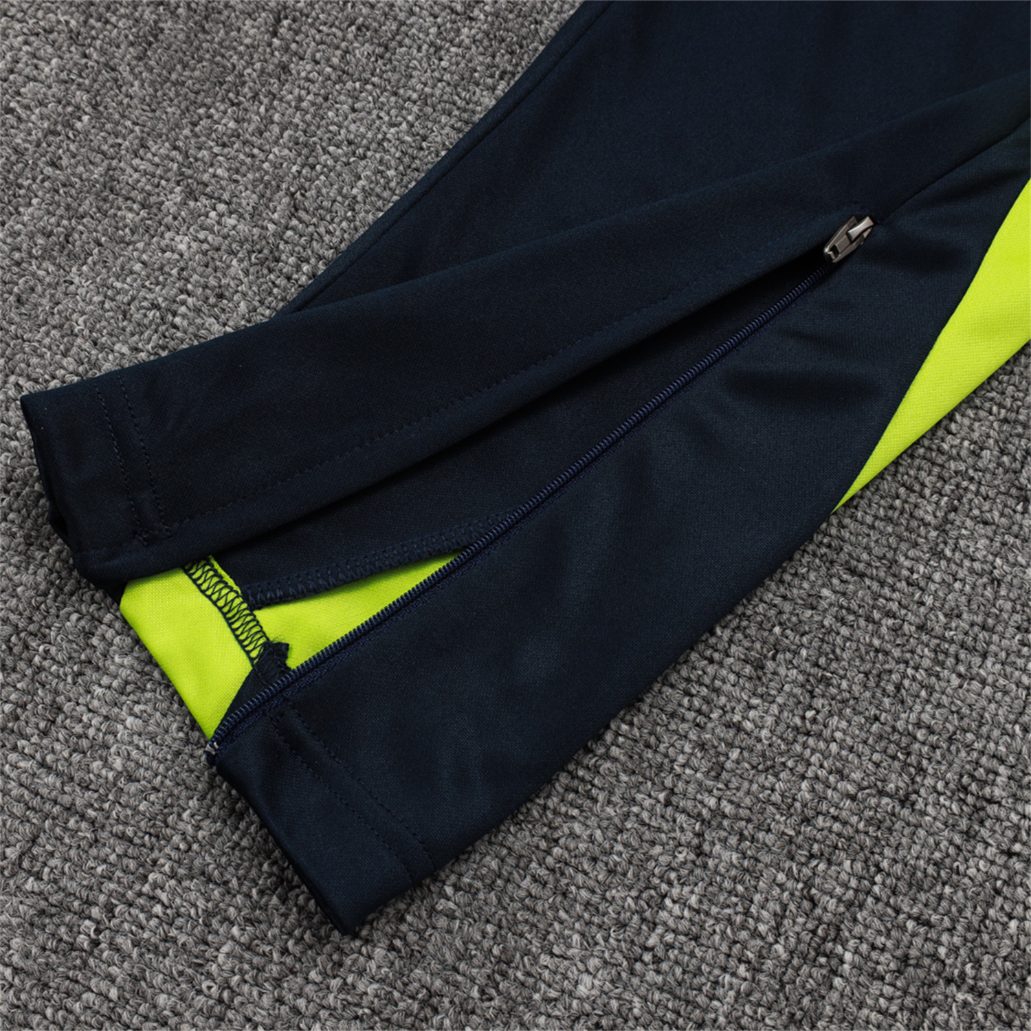 AlphaJersey-Real Madrid 25-26 Long Sleeve Training Set - Deep Blue Urban Purist Style