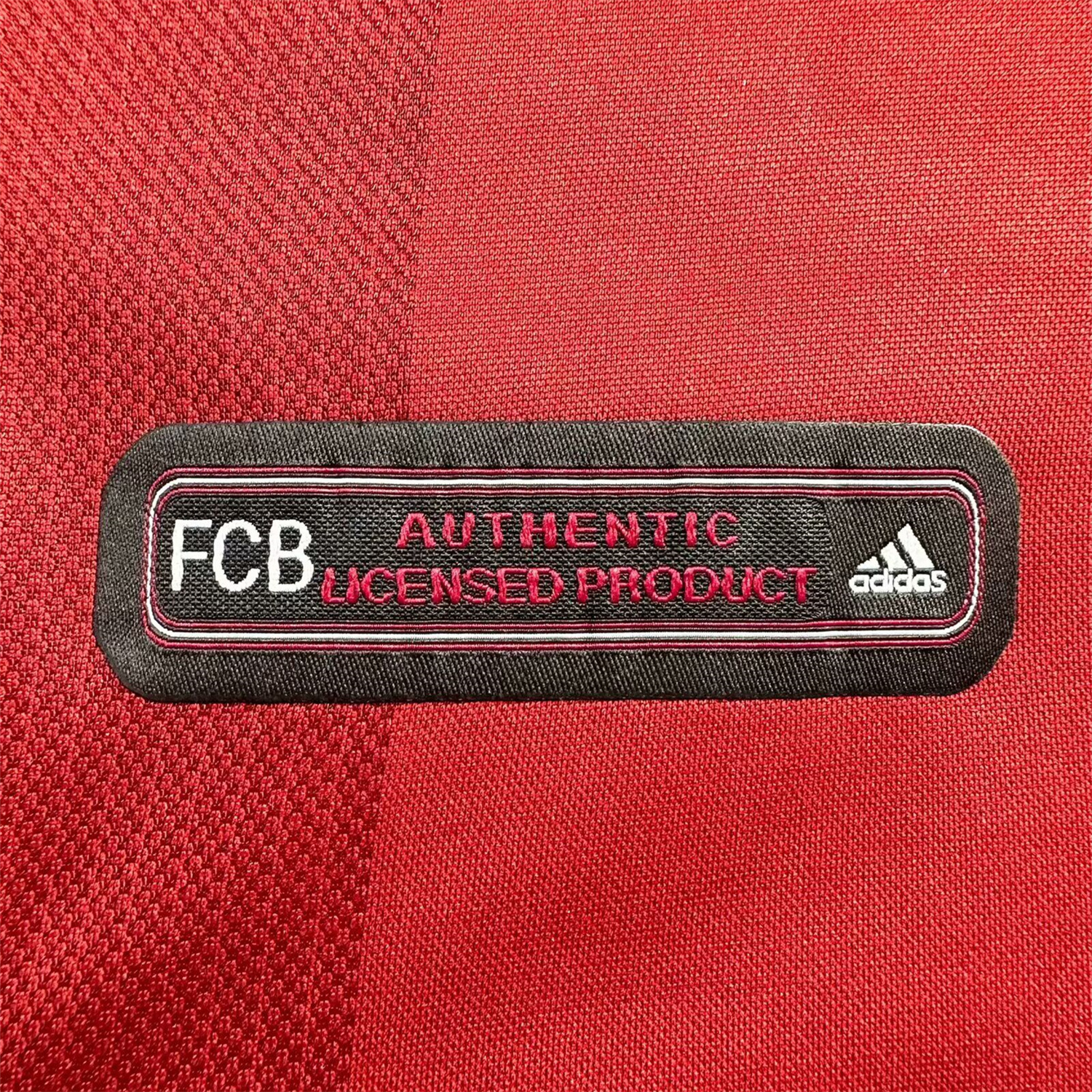 AlphaJersey-Retro Bayern Munich 2001-02 Home Jersey