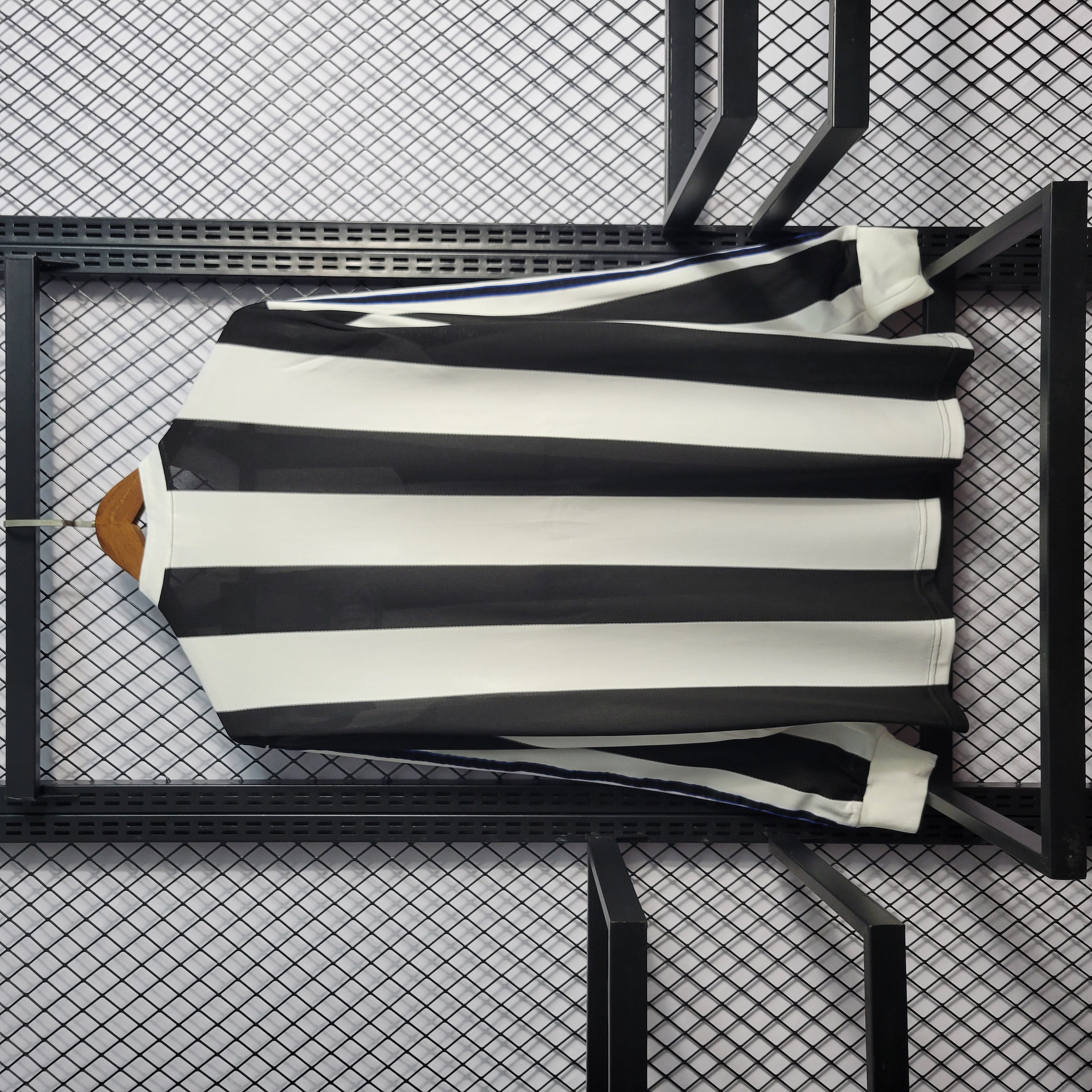 AlphaJersey-Retro Newcastle United 1995-97 Home Long Sleeve Jersey