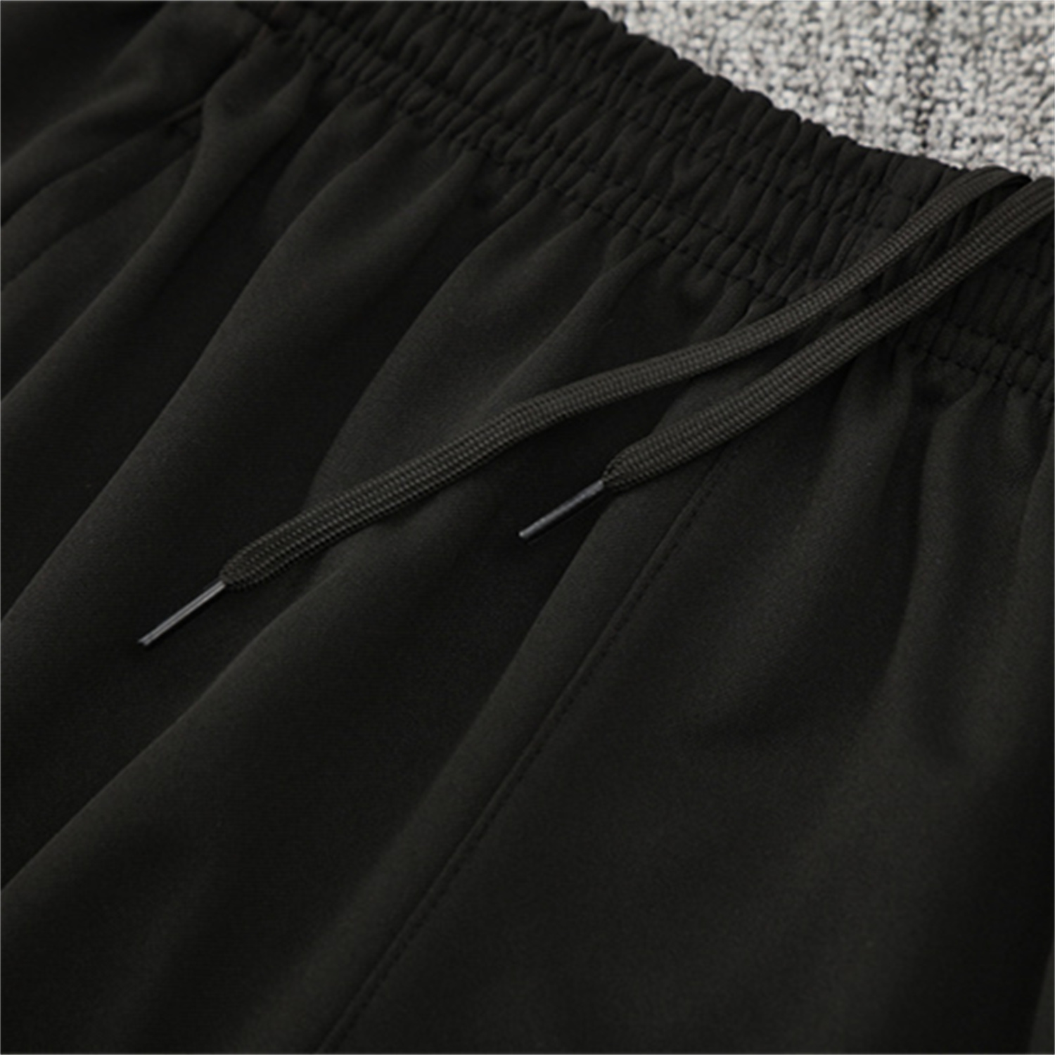 AlphaJersey-Liver.pool 25-26 Long Sleeve Training Set - Green Top & Black Pants