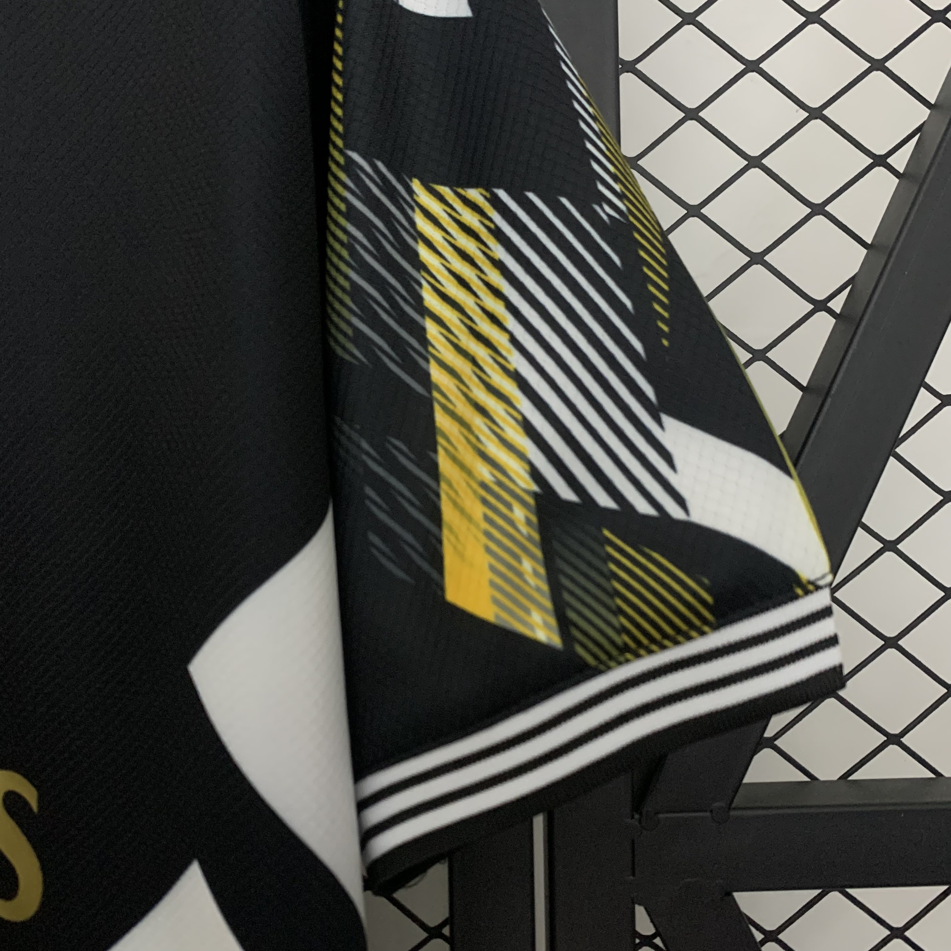 AlphaJersey-Real Madrid 25-26 Black Gold White Three Bars Jersey - Fans Version