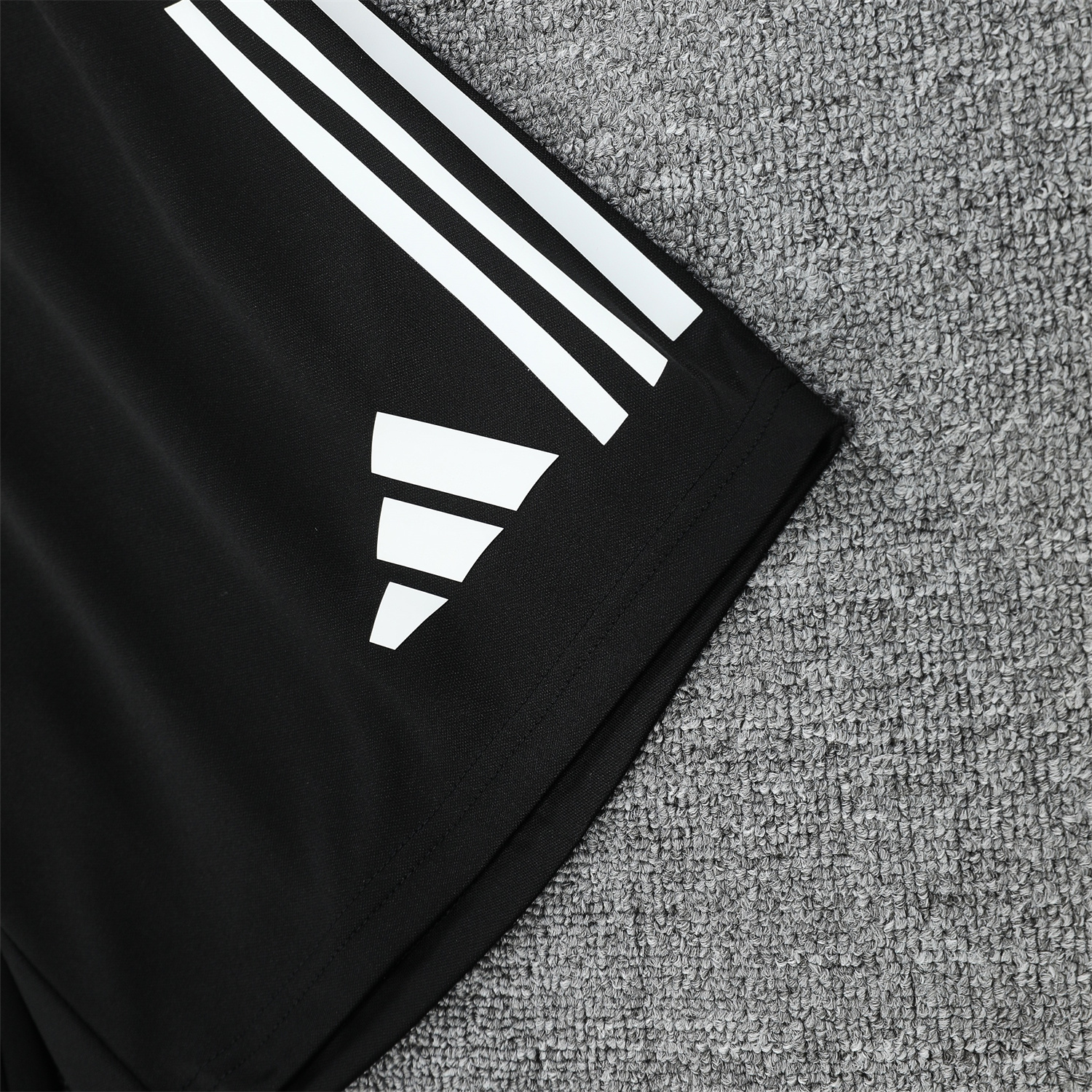 AlphaJersey-Atletico Mineiro 25-26 Short-Sleeve Kids Training Set - Black Top With Black Shorts