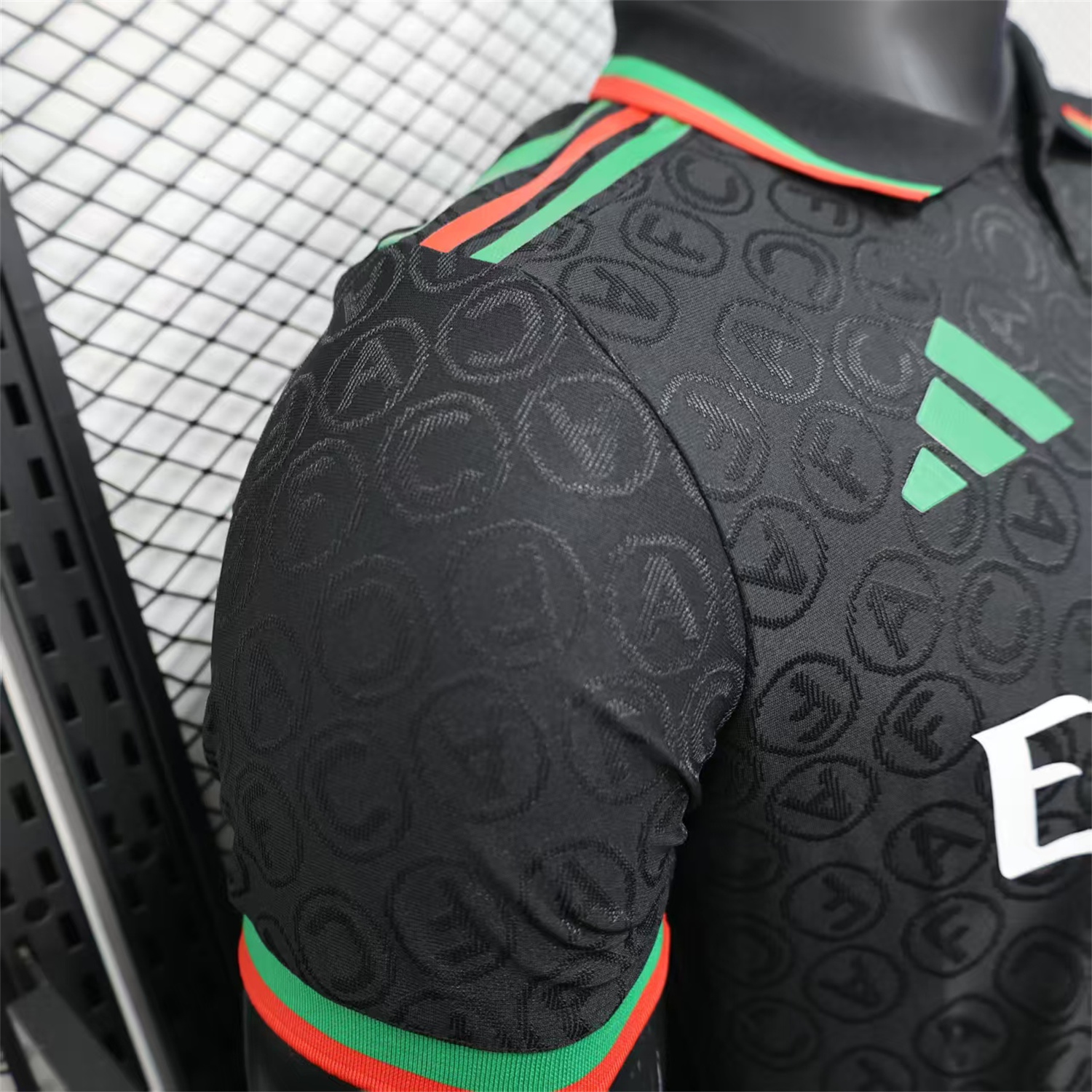 AlphaJersey-Arsenal 25-26 Black POLO Letter Pattern Special Jersey - Player Version