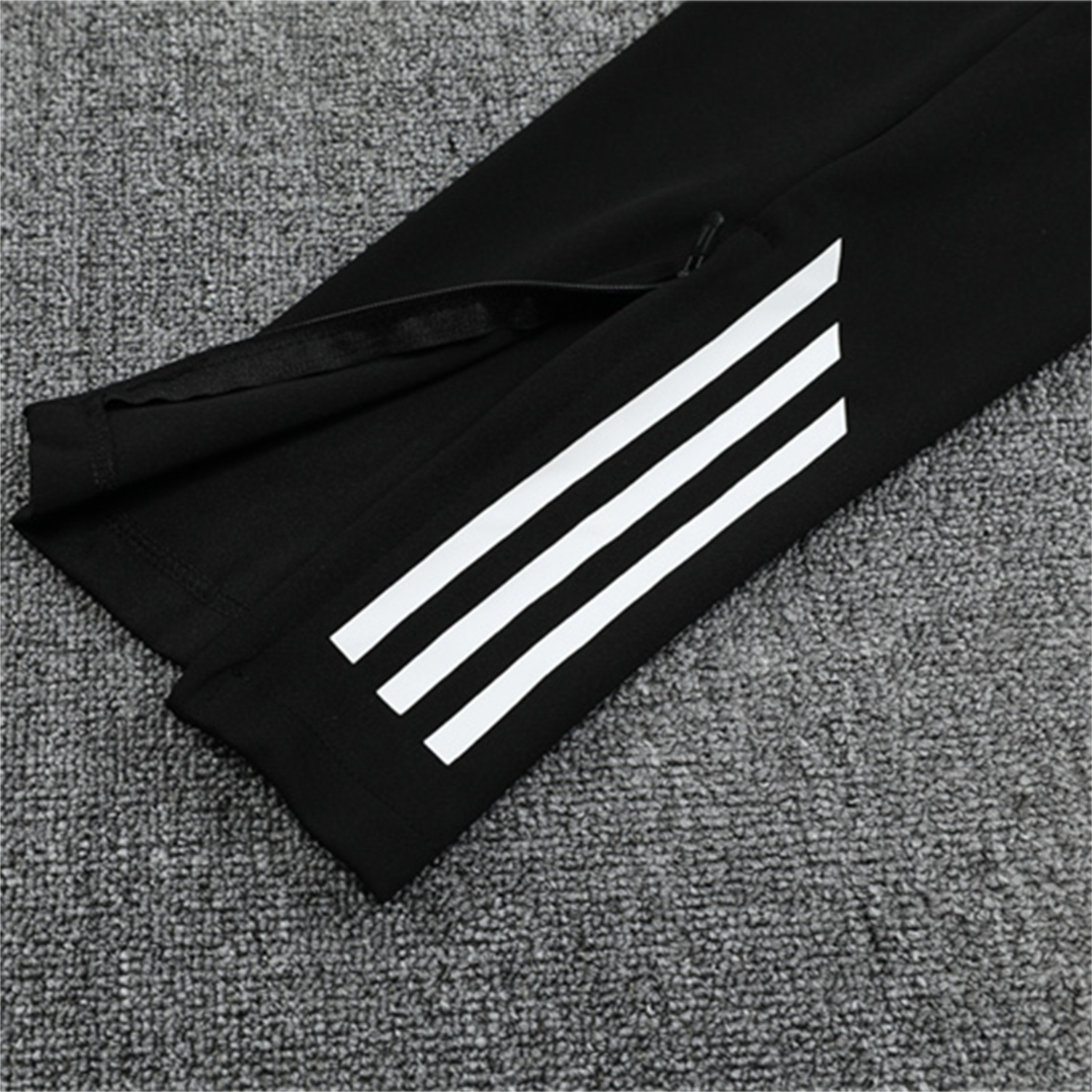 AlphaJersey-Real Madrid 25-26 Long Sleeve Training Set - Yellow Line White Top and Black Shorts
