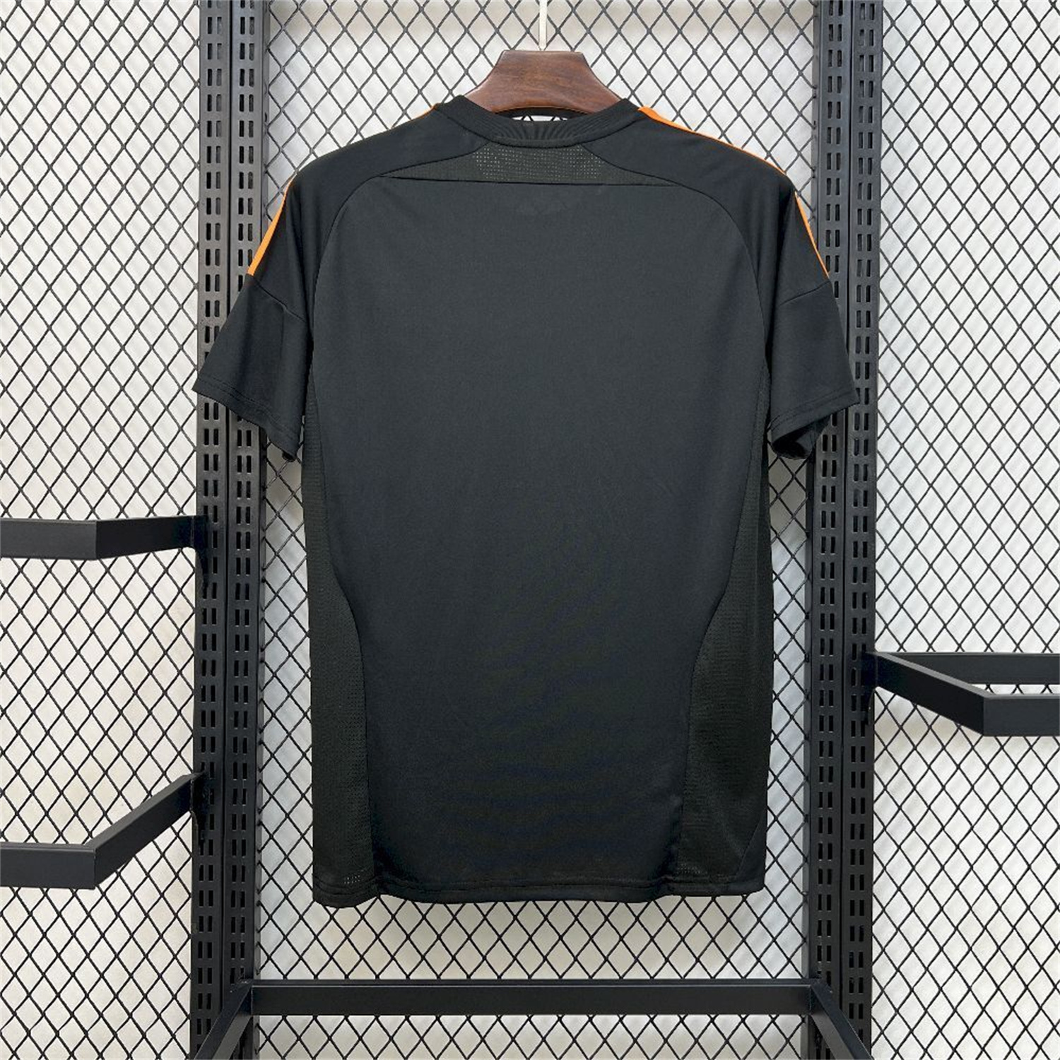 AlphaJersey-Arsenal 25-26 Gold Lines Black Training Jersey - Fans Version