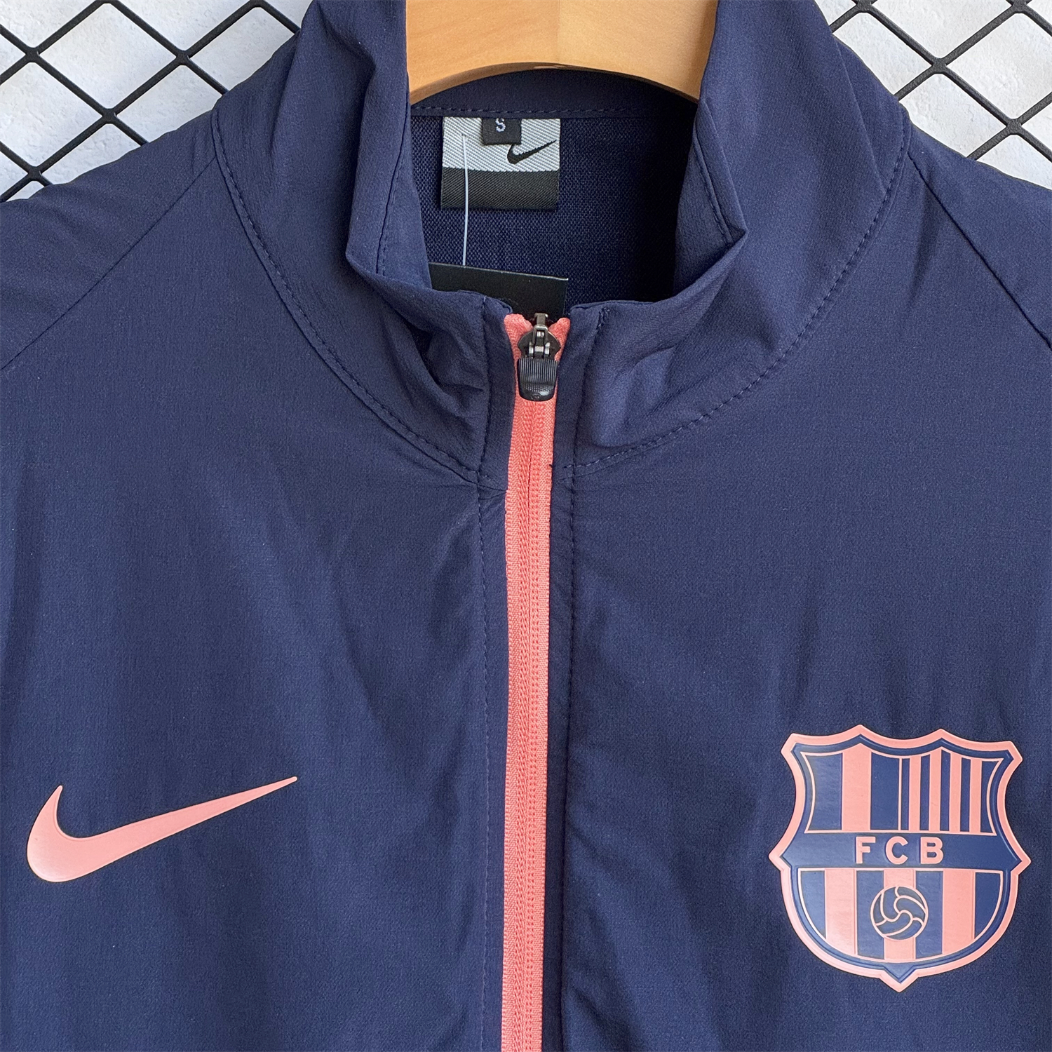 AlphaJersey-Barcelona 25-26 Windbreaker Training Set - Blue With Pink Black Top and Pants