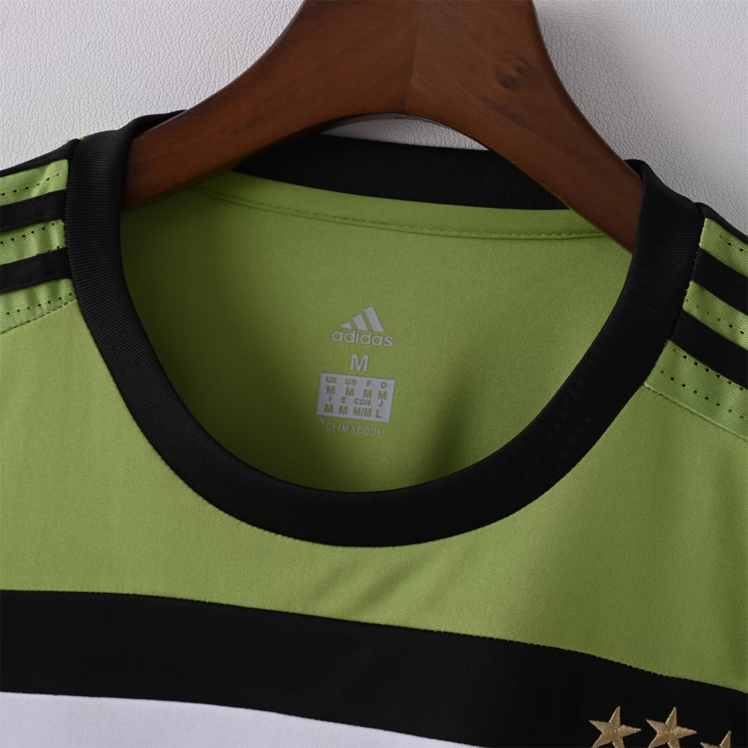 AlphaJersey-Retro Juventus 2017-18 Third Jersey