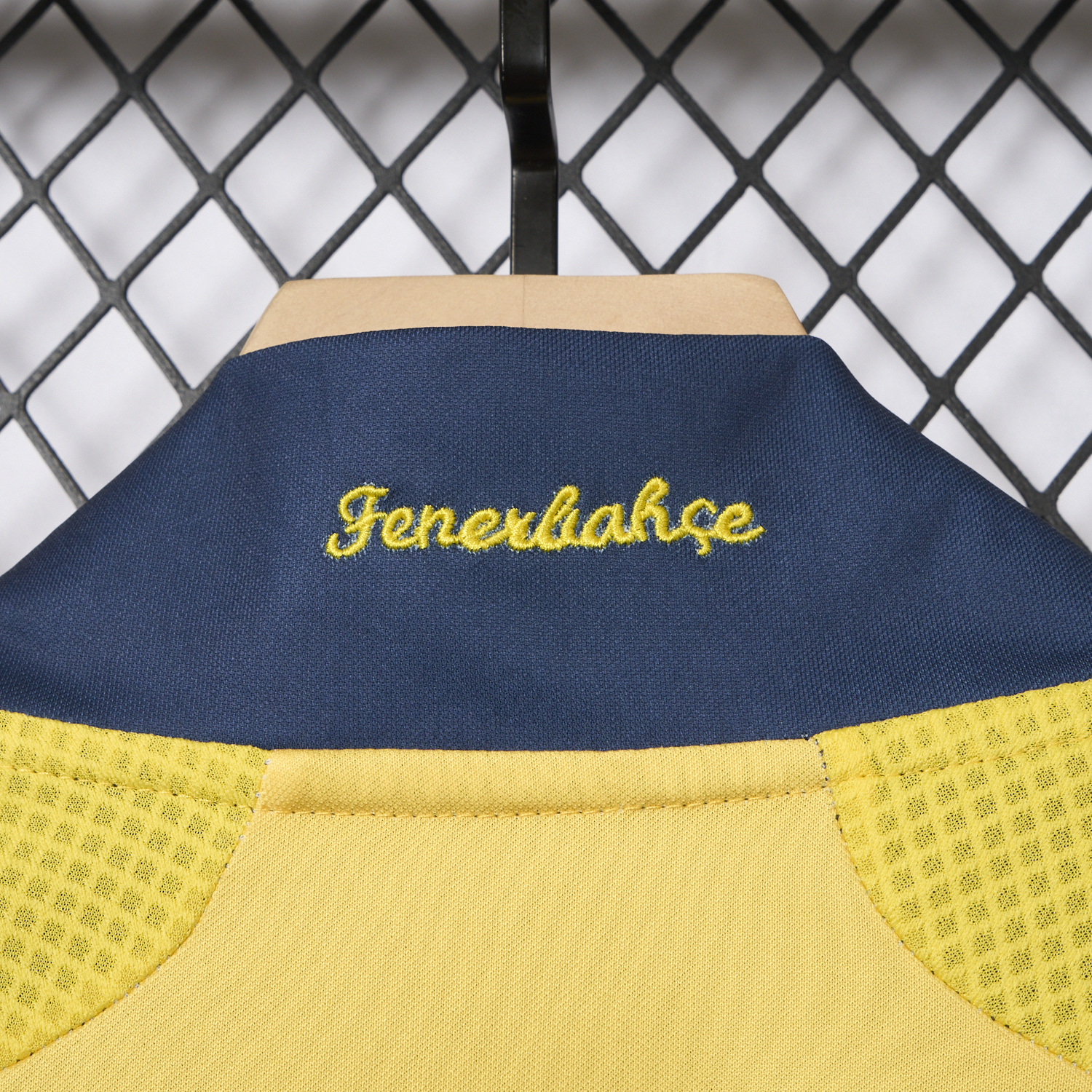 AlphaJersey-Retro Fenerbahce 2008-09 Home Jersey