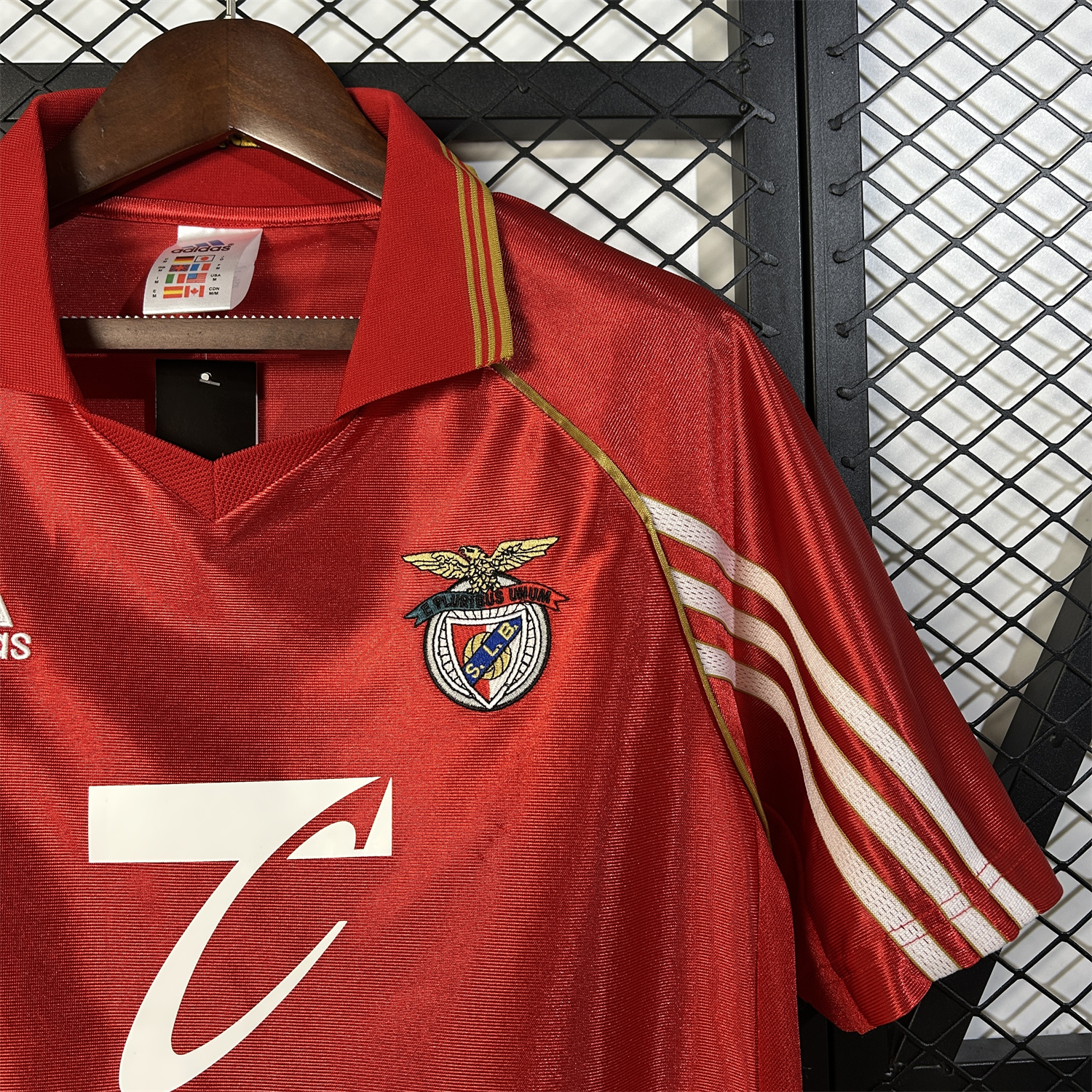 AlphaJersey-Retro Benfica 1998-99 Home Jersey
