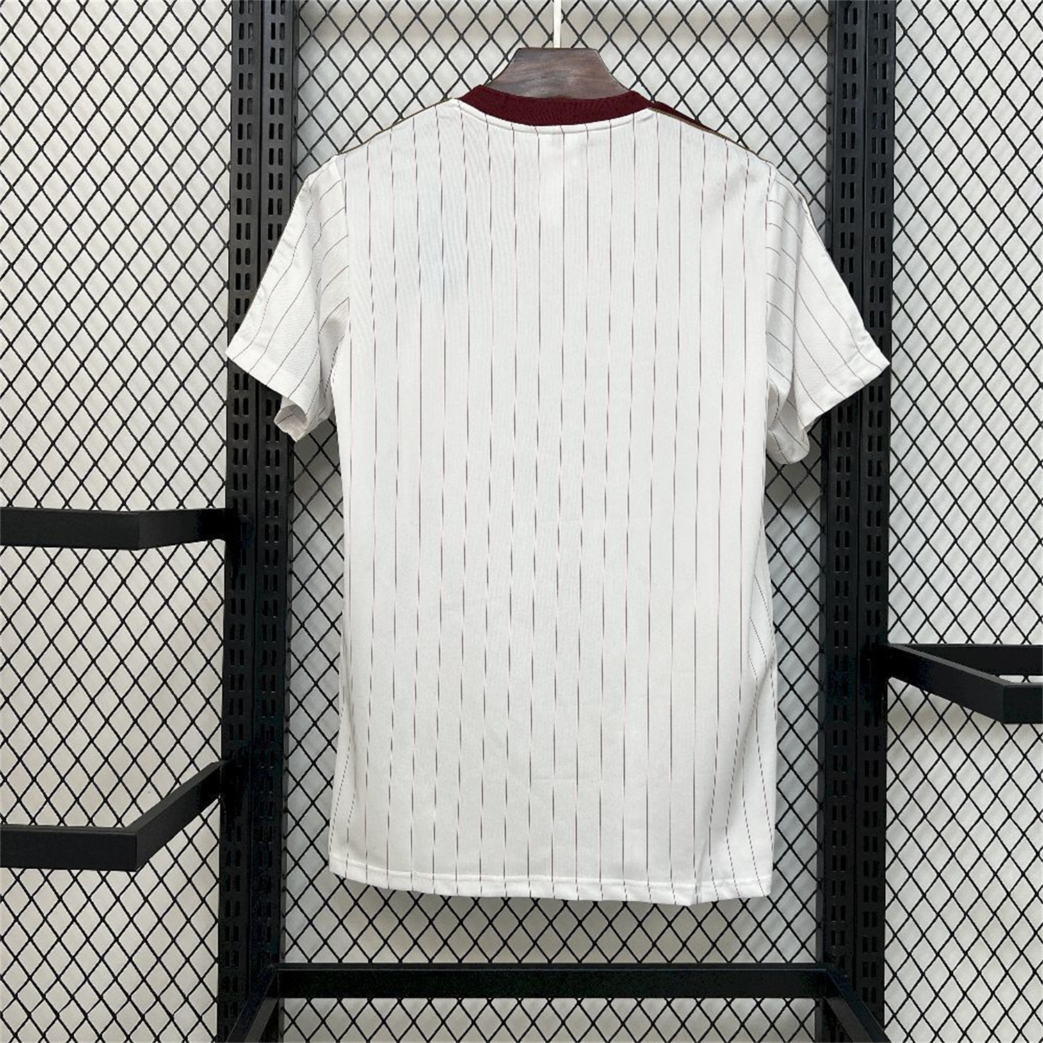 AlphaJersey-Arsenal 25-26 Trefoil Red Lines White Travel Jersey - Fans Version