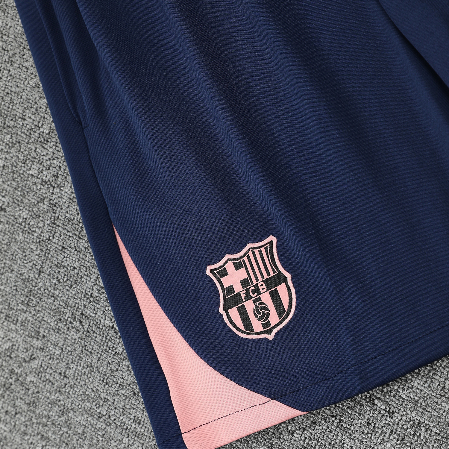 AlphaJersey-Barcelona 25-26 Short-Sleeve Training Set - Cream Top & Deep Blue Shorts