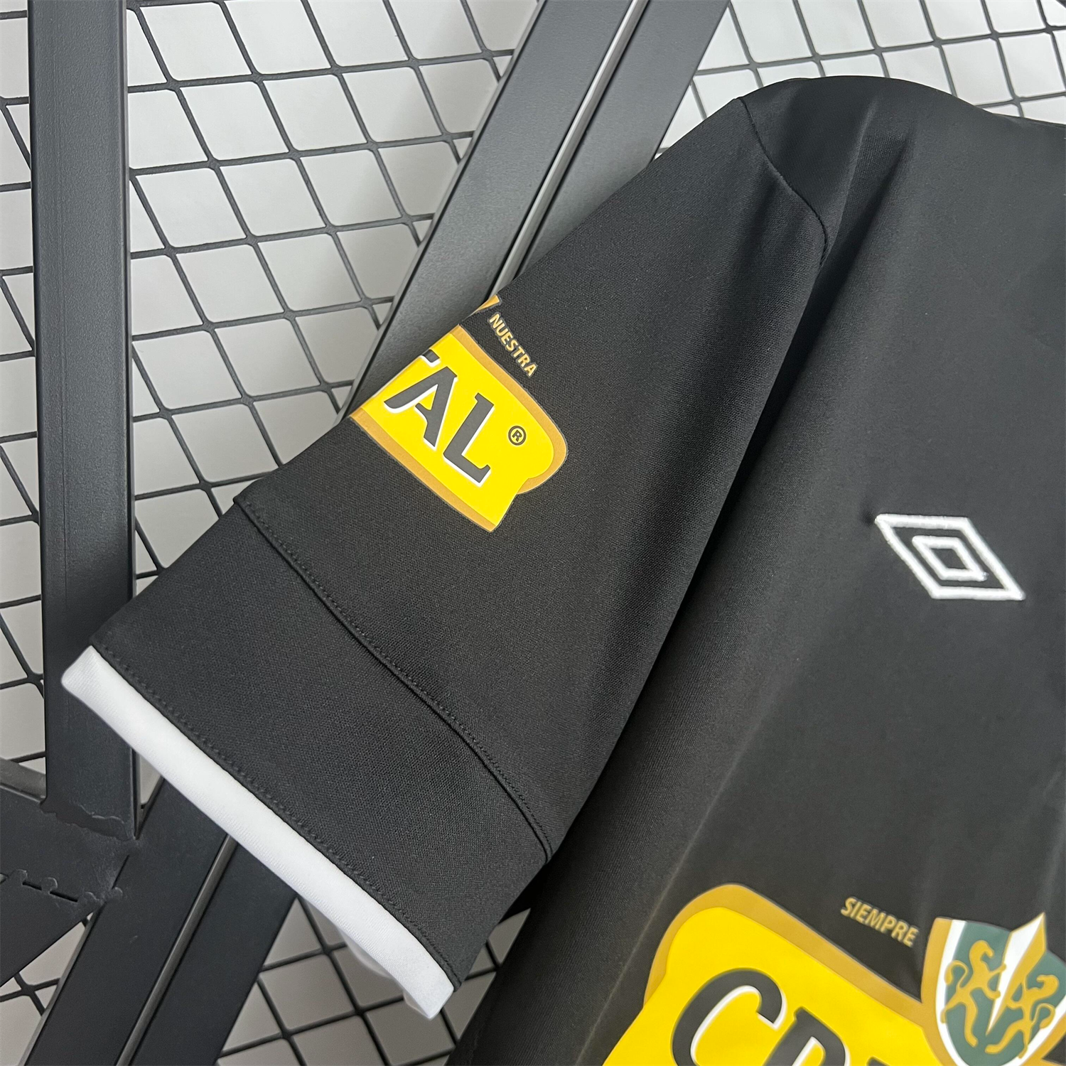 AlphaJersey-Retro Colo Colo 2013 Away Black Jersey