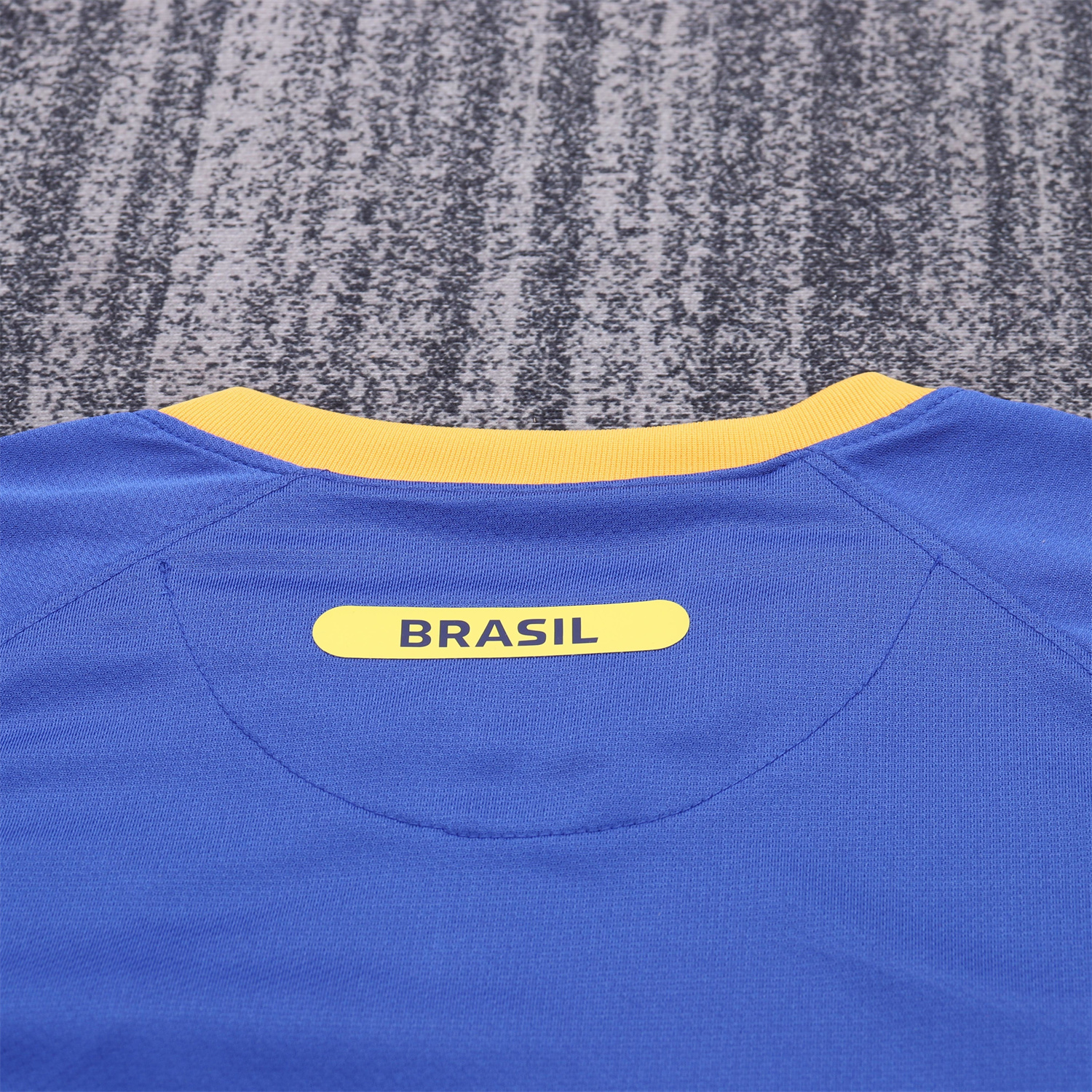 AlphaJersey-Retro Brazil 2010 Away Kids Kit