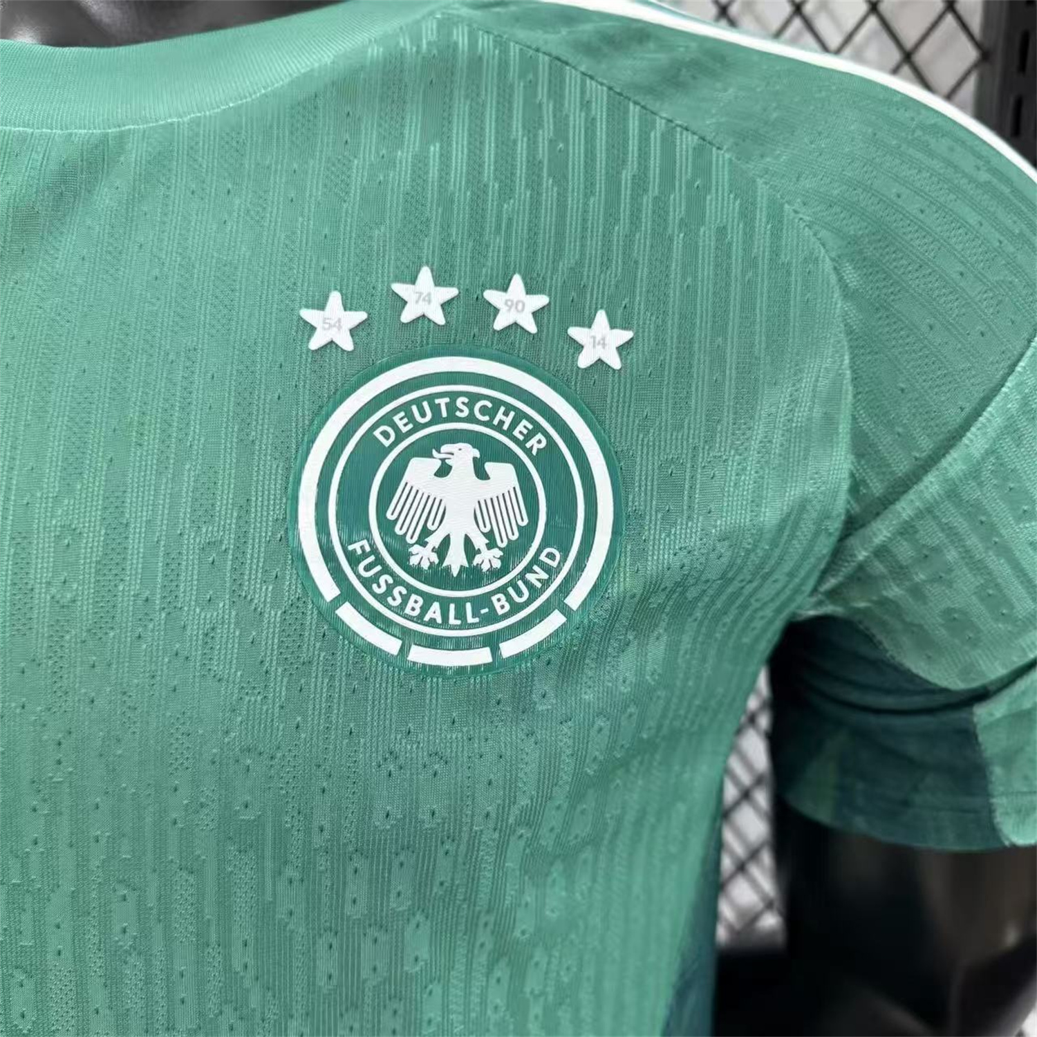 AlphaJersey-Germany 2026 Green Goalkeeper Jersey - Player Version