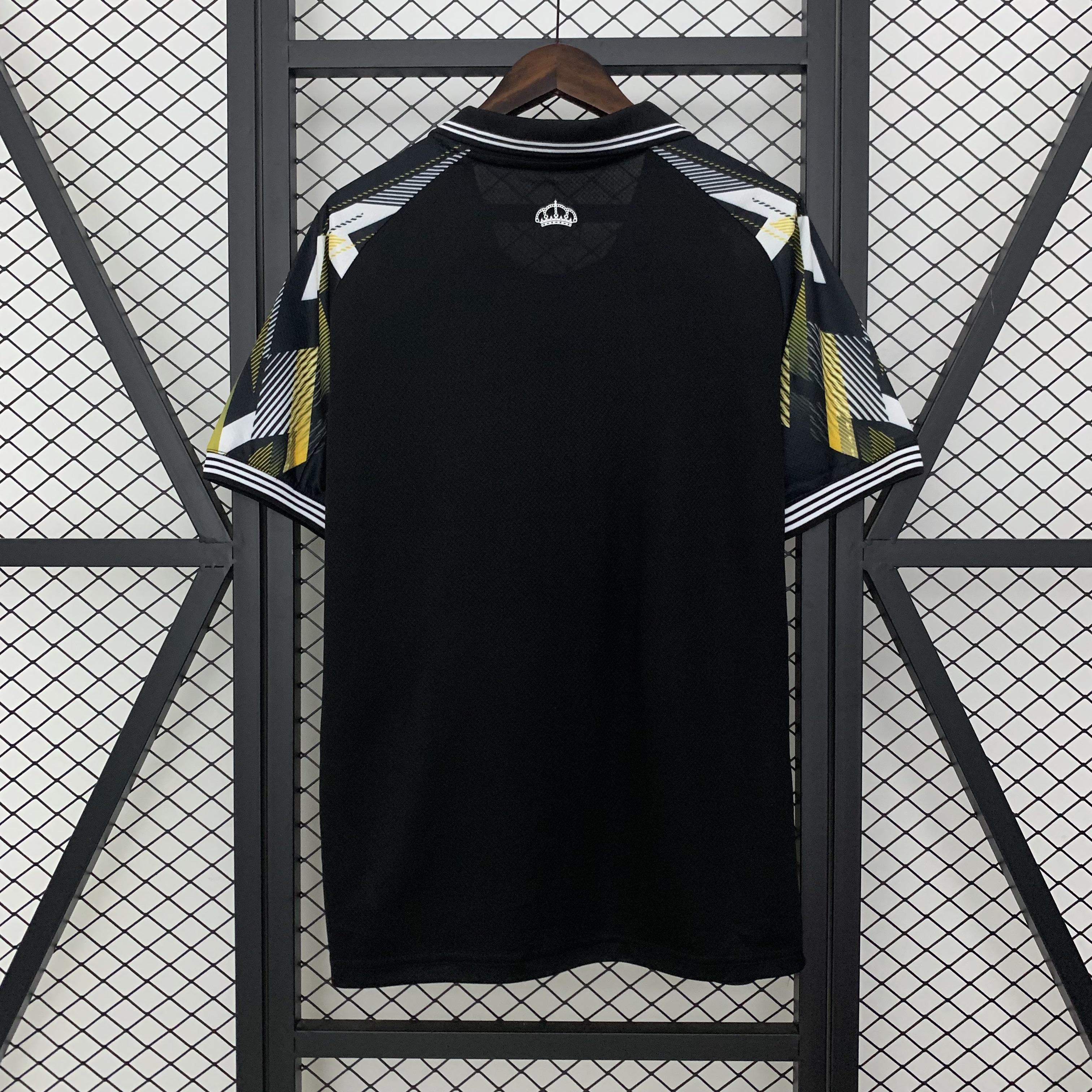 AlphaJersey-Real Madrid 25-26 Black Gold White Three Bars Jersey - Fans Version