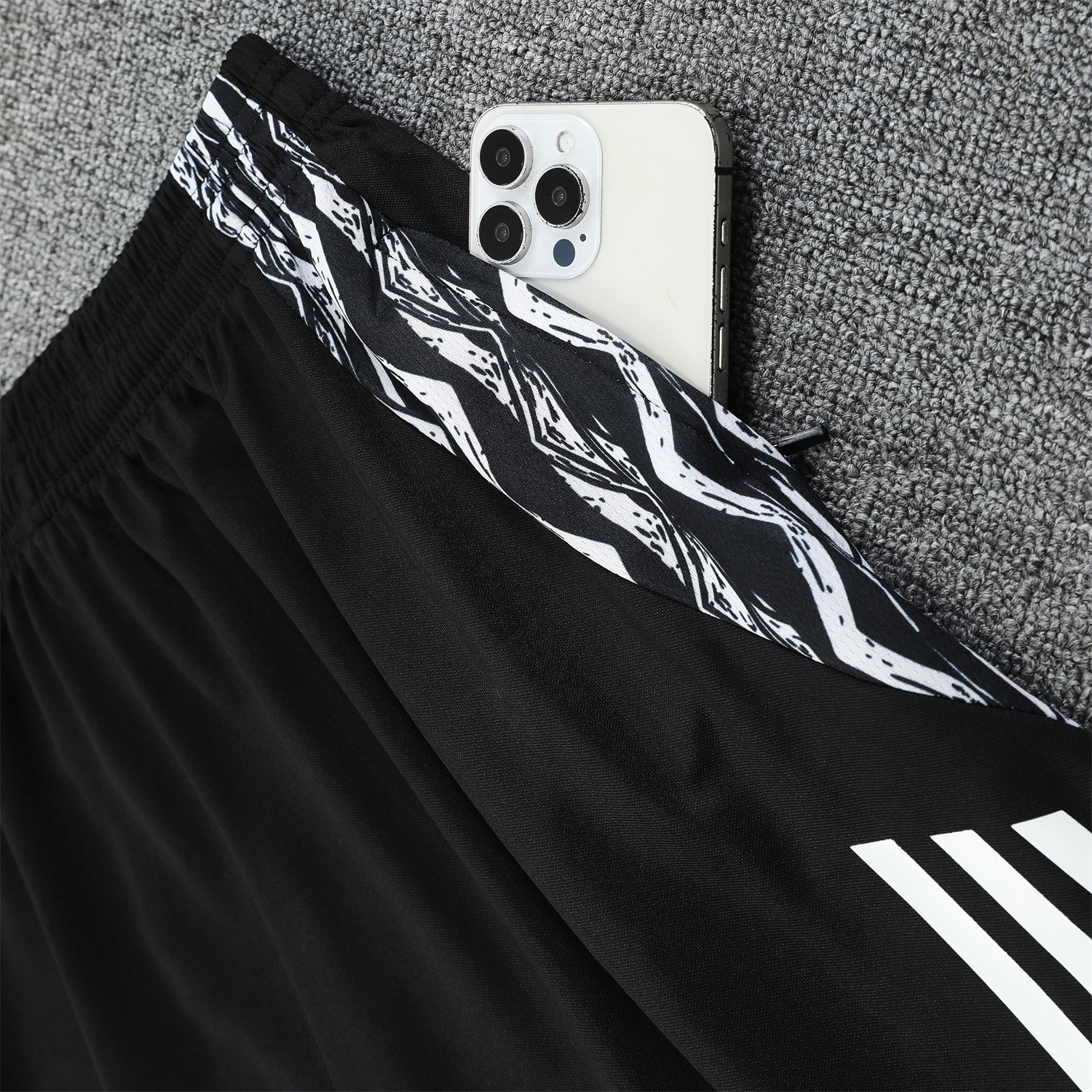 AlphaJersey-Arsenal 25-26 Vest Training Set - Colorful Festival Vest and Black Shorts