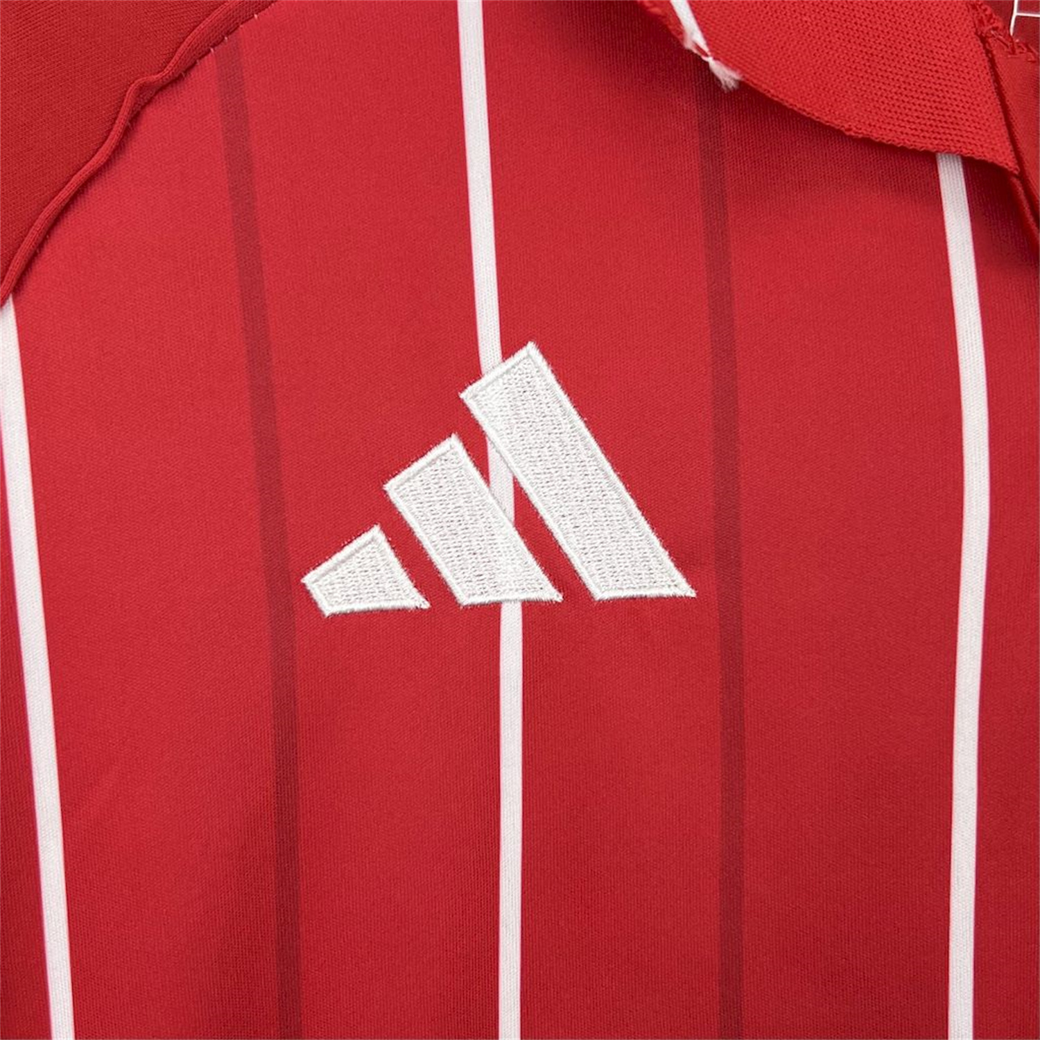 AlphaJersey-Nottingham Forest 25-26 Home Jersey - Fans Version