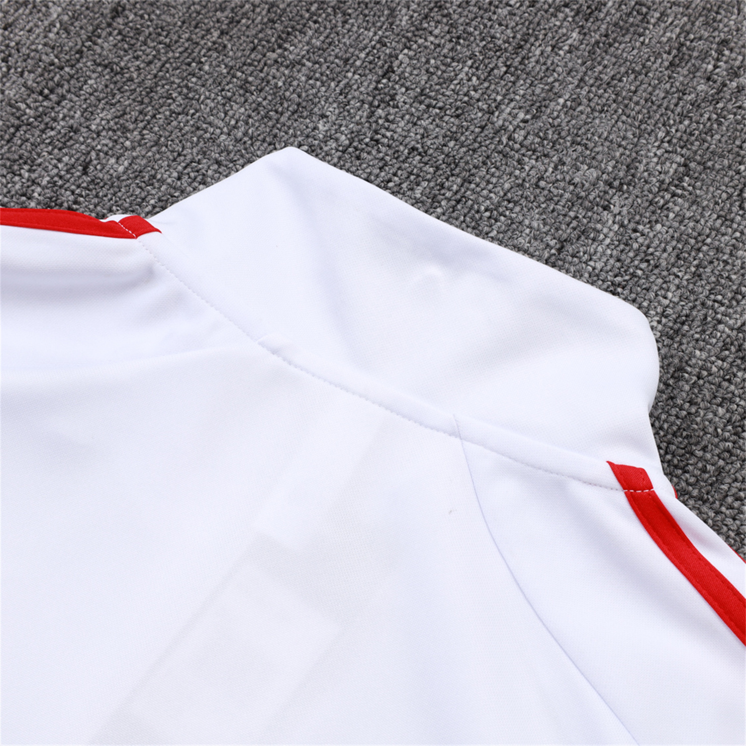 AlphaJersey-Bayern Munich 25-26 Jacket Training Tracksuit - White Throwback Jackets & Grey Pants