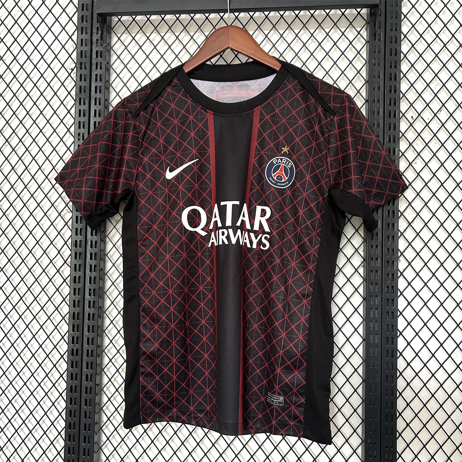 AlphaJersey-Paris Saint-Germain PSG 25-26 Red Pre-Match Training Jersey - Fans Version