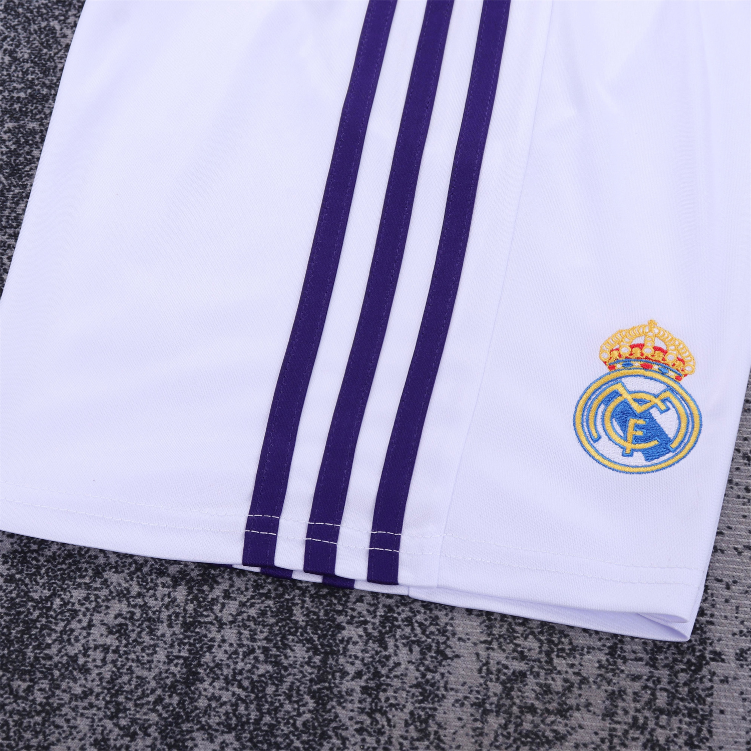 AlphaJersey-Retro Real Madrid 2007-08 Home Kids Kit
