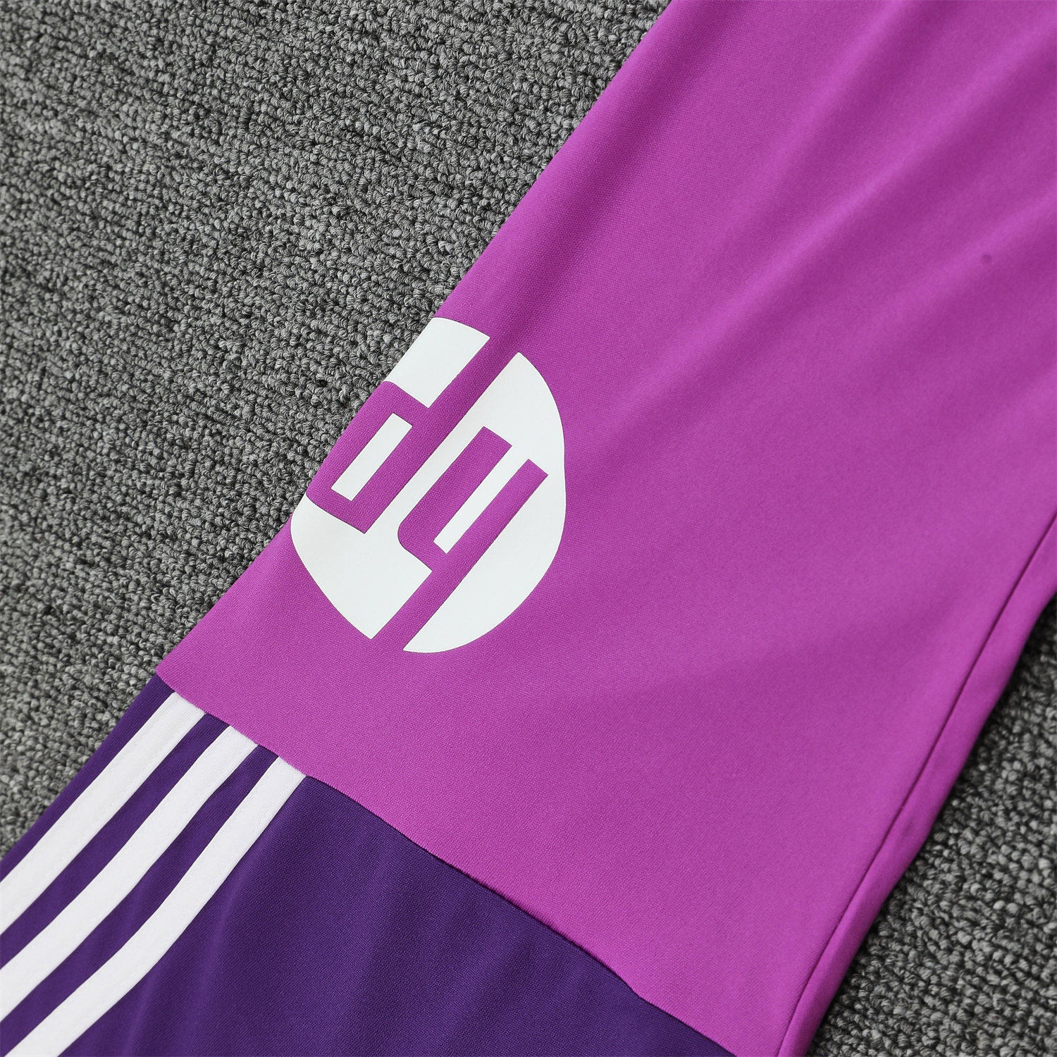 AlphaJersey-Real Madrid 25-26 Longt-Sleeve Training Set - Purple Top & Purple Shorts