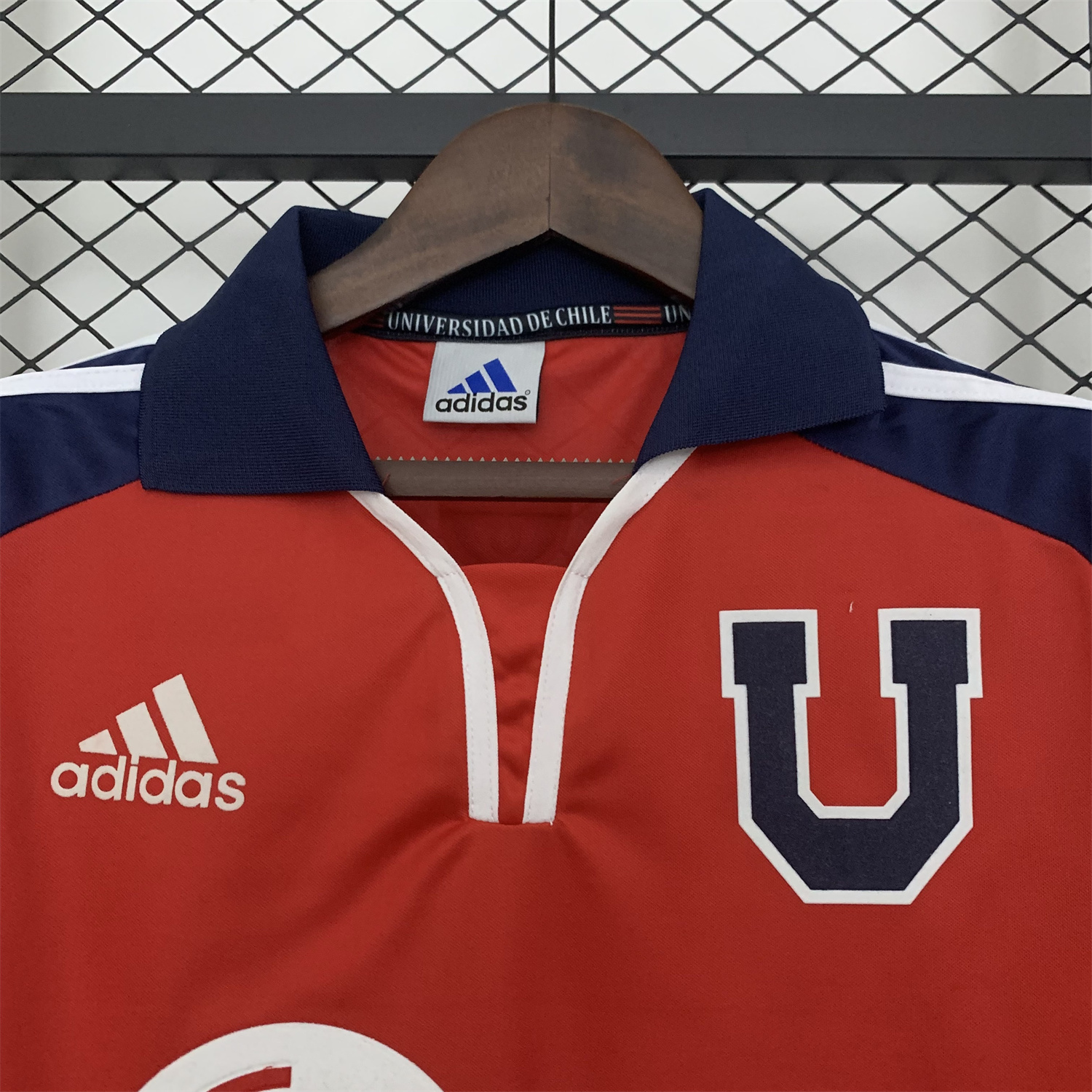 AlphaJersey-Retro Universidad De Chile 2001-02 Away Jersey