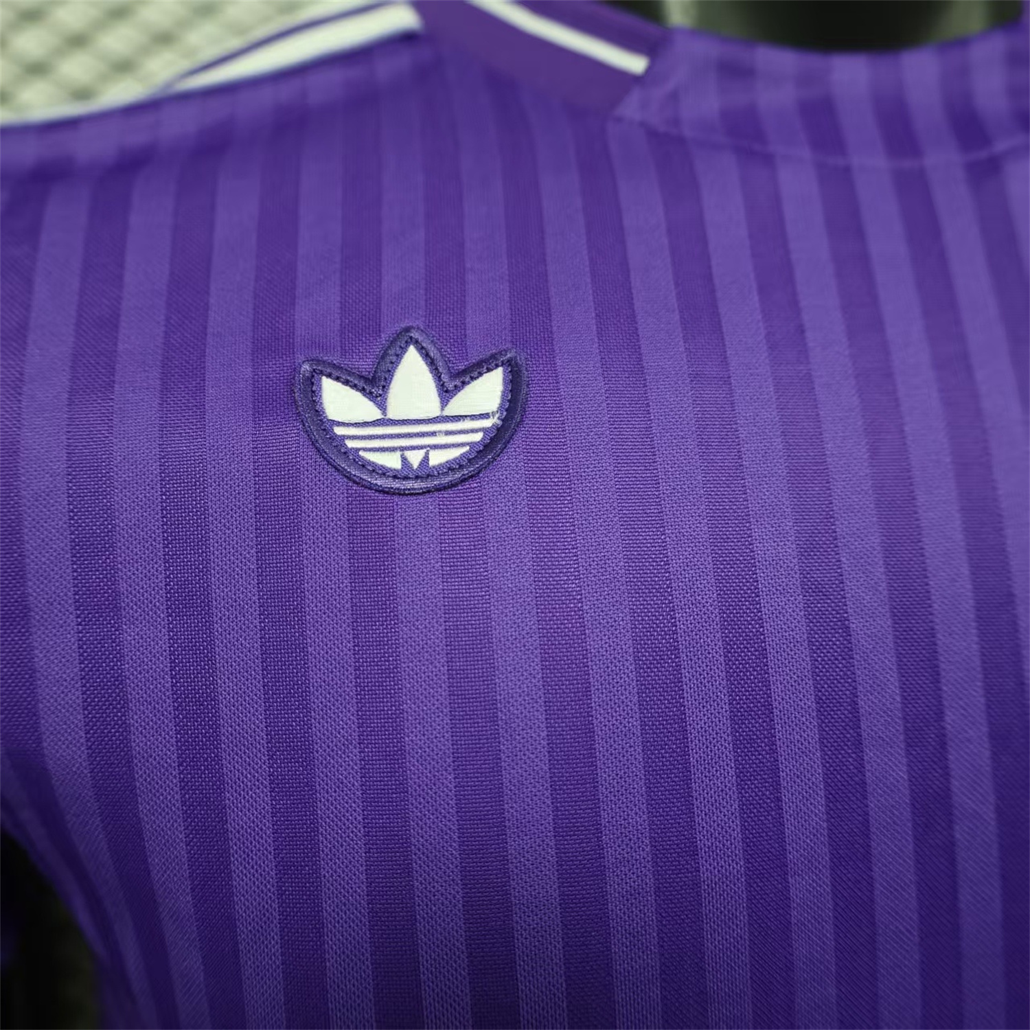 AlphaJersey-Real Madrid 25-26 Icon Range Trefoil Purple Travel Jersey - Player Version