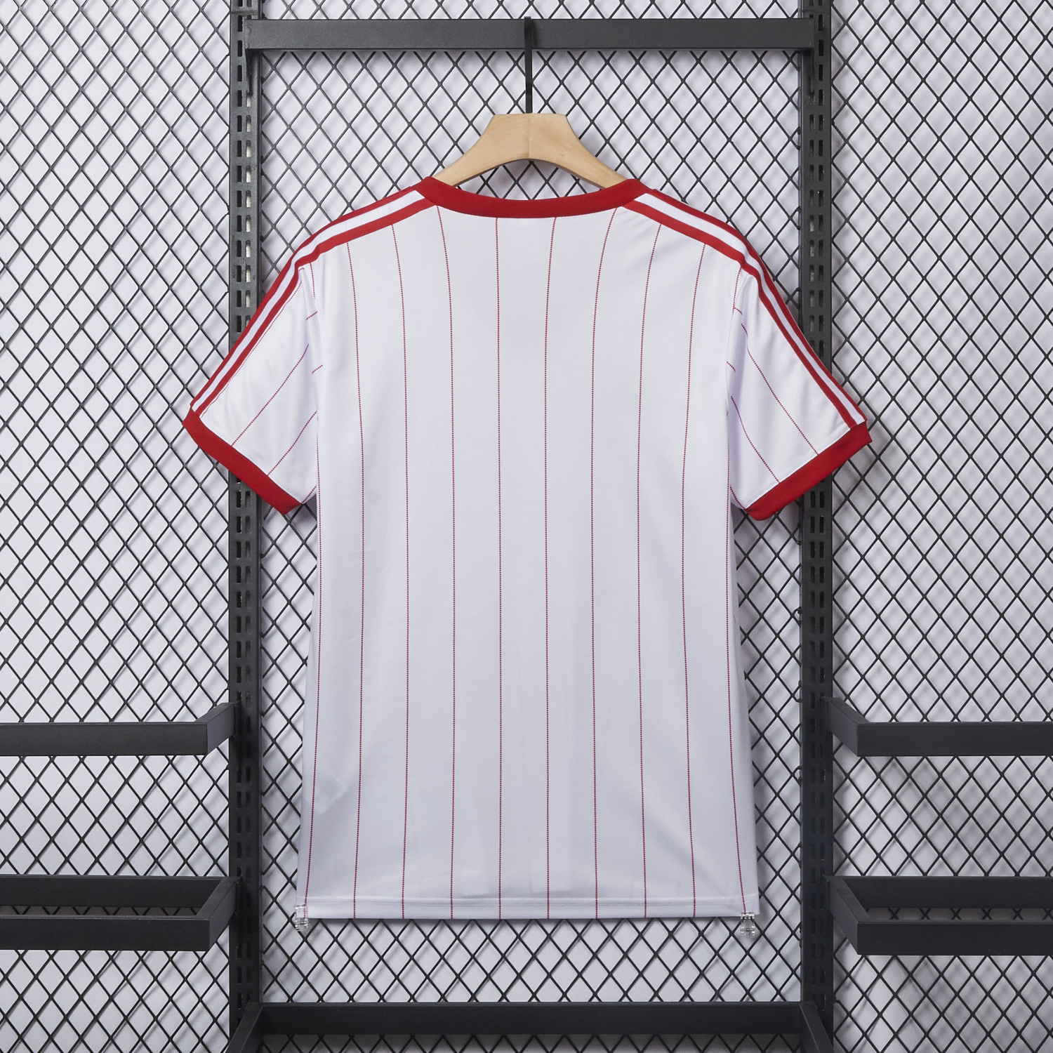 AlphaJersey-Retro Hamburger SV 83-84 Home Jersey