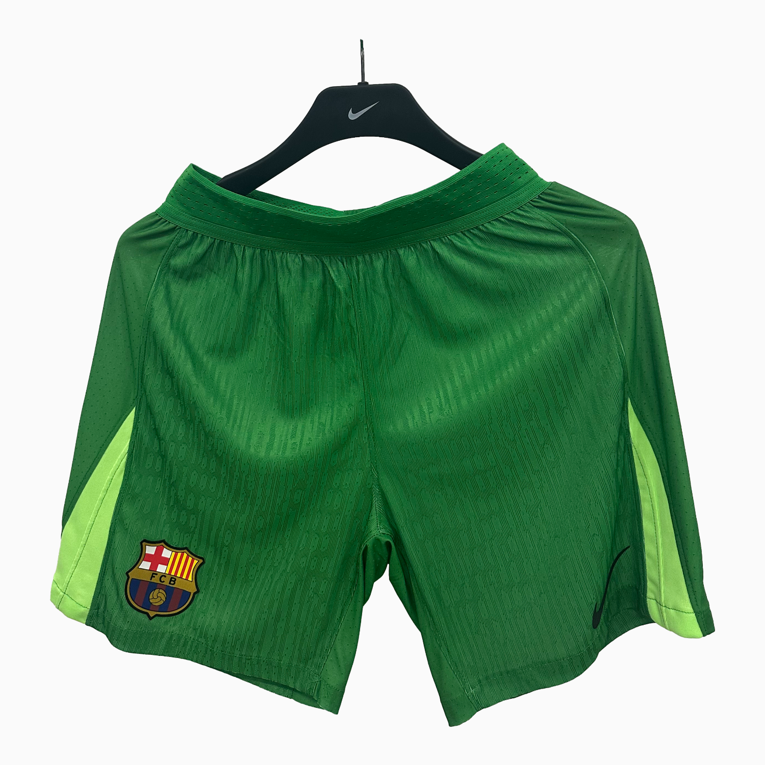 AlphaJersey-Barcelona 25-26 Green Goalkeeper Shorts - Player Version