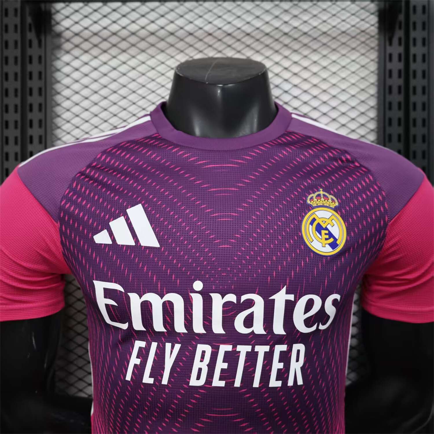 AlphaJersey-Real Madrid 25-26 Pink Purple Goalkeeper Jersey - Player Version
