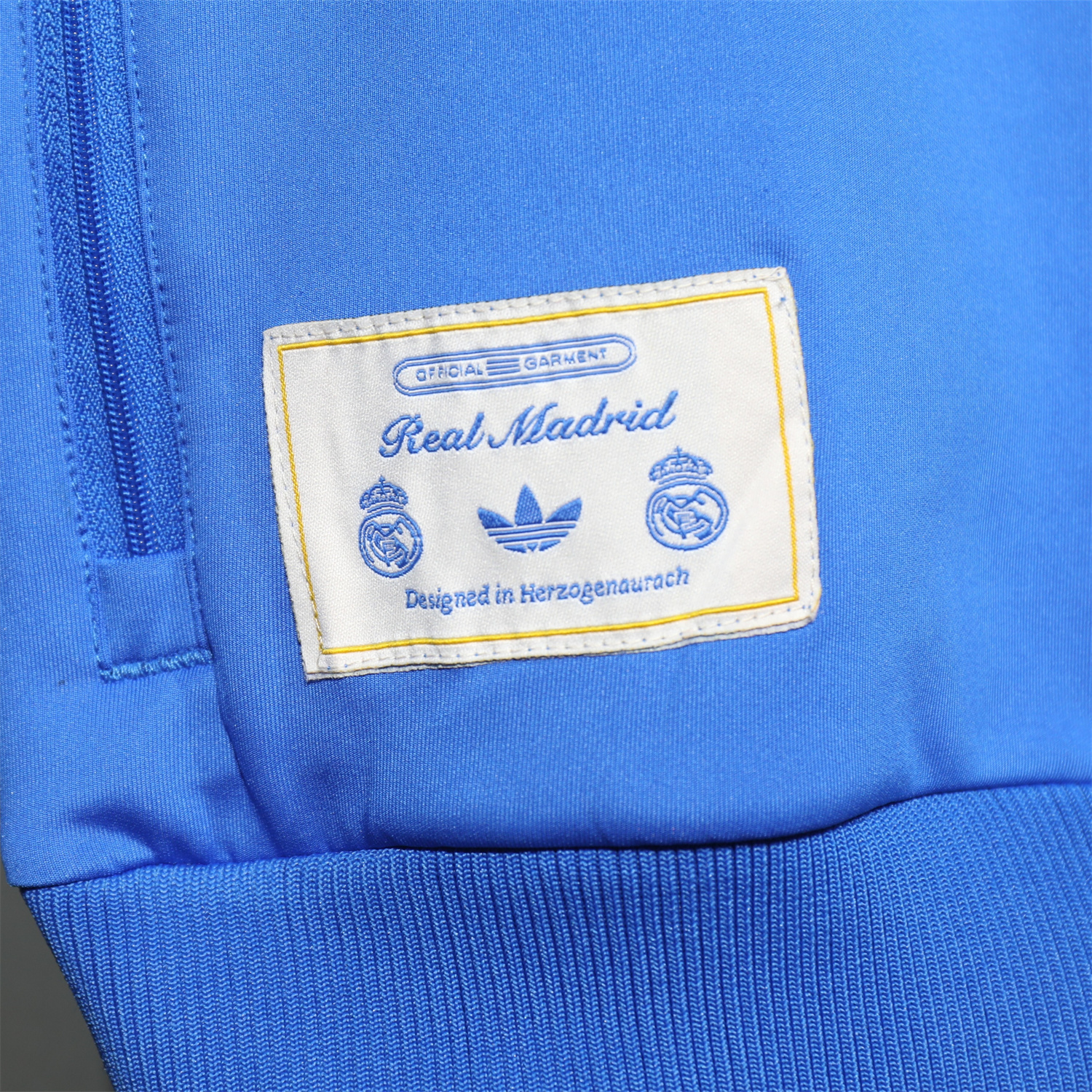 AlphaJersey-Real Madrid 25-26 Pure Color Training Set - Blue Top and Blue Pants