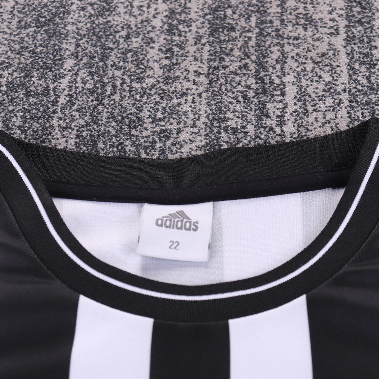 AlphaJersey-Retro Newcastle United 1997-99 Home Kids Kit