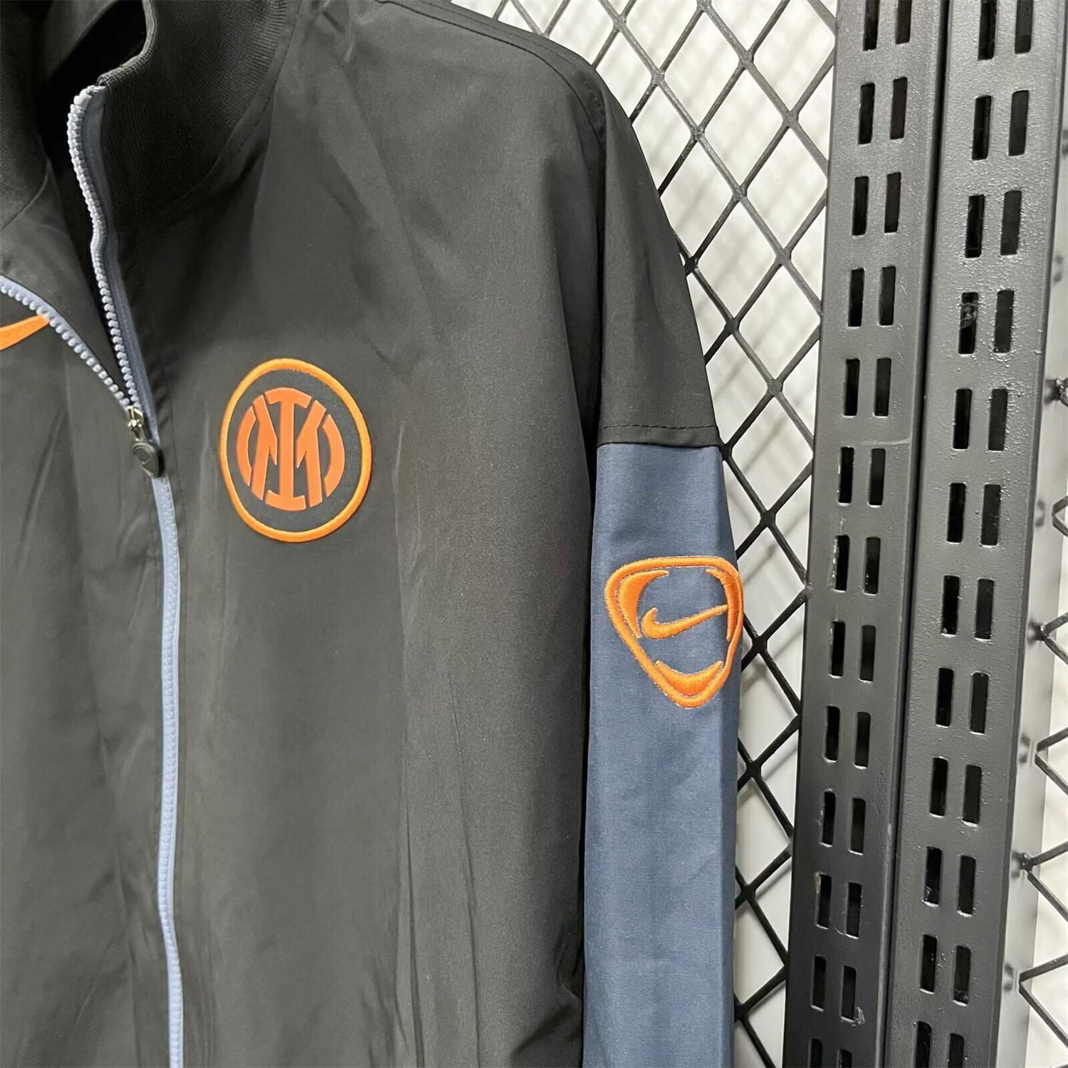 AlphaJersey-Inter Milan 25-26 Windbreaker Jacket - Black