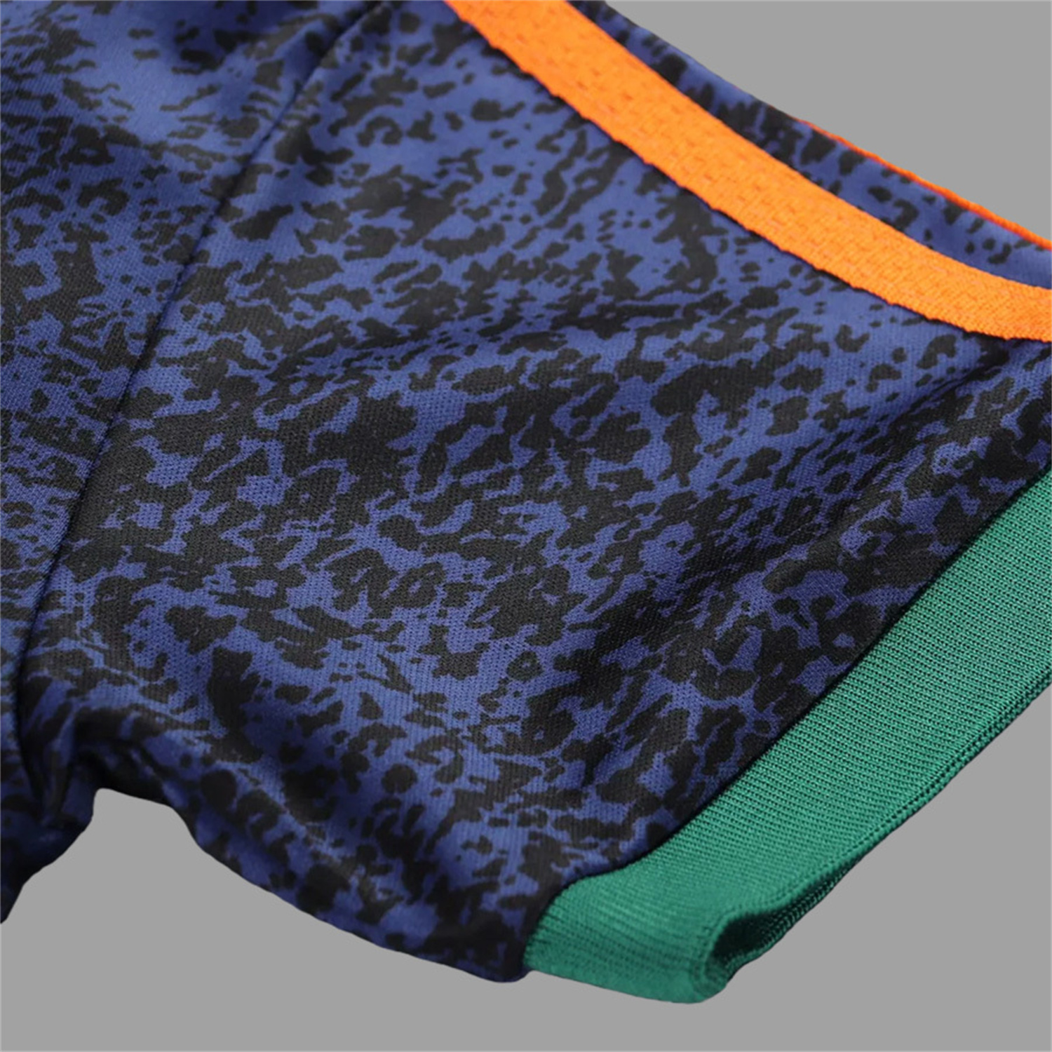 AlphaJersey-Retro Newcastle United 1997-98 Away Kids Kit