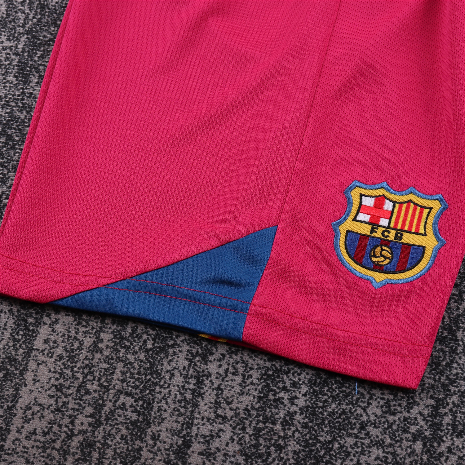 AlphaJersey-Retro Barcelona 2005-06 Home Long Sleeve Kids Kit