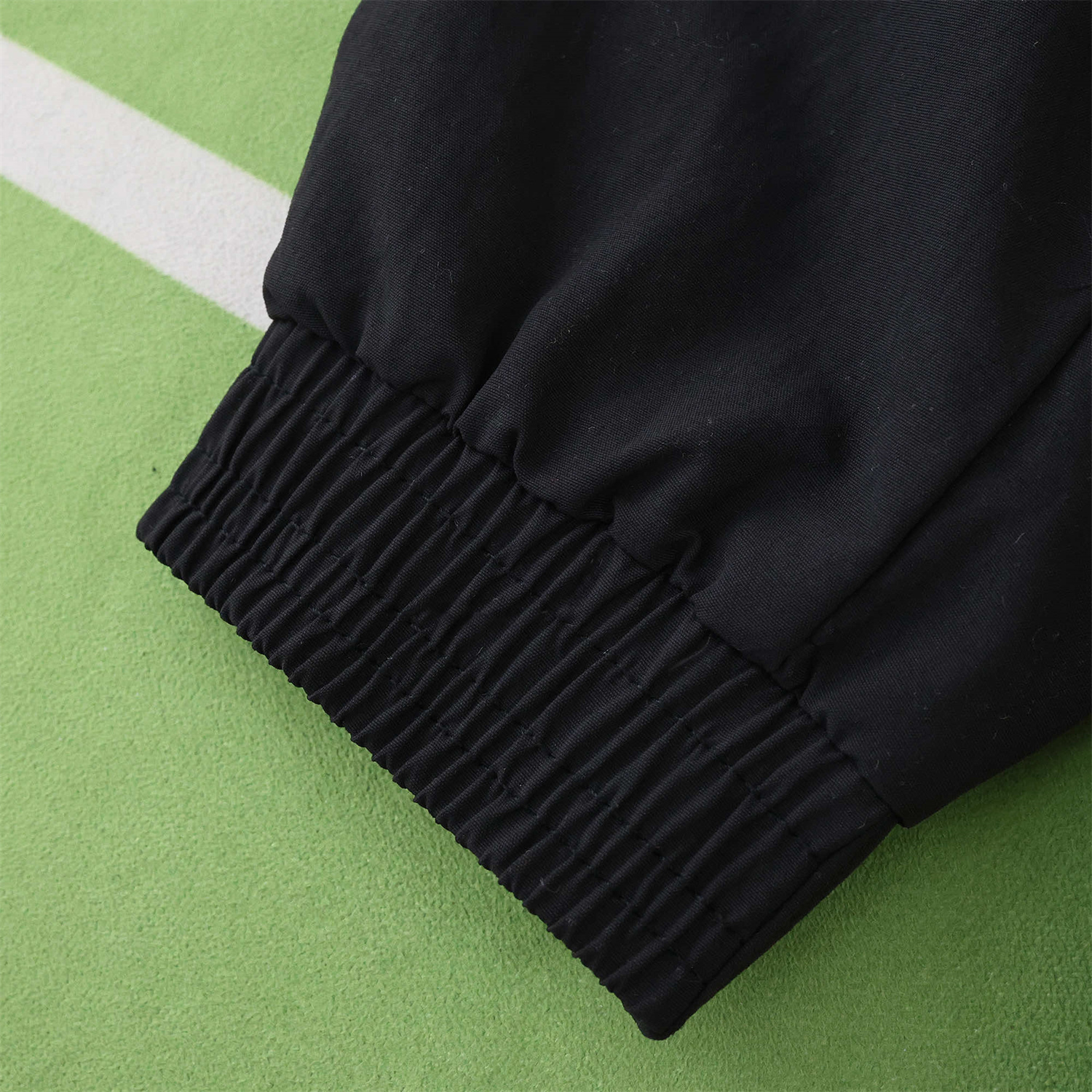 AlphaJersey-Liver.pool 25-26 Throwback Windbreaker Jacket - Black