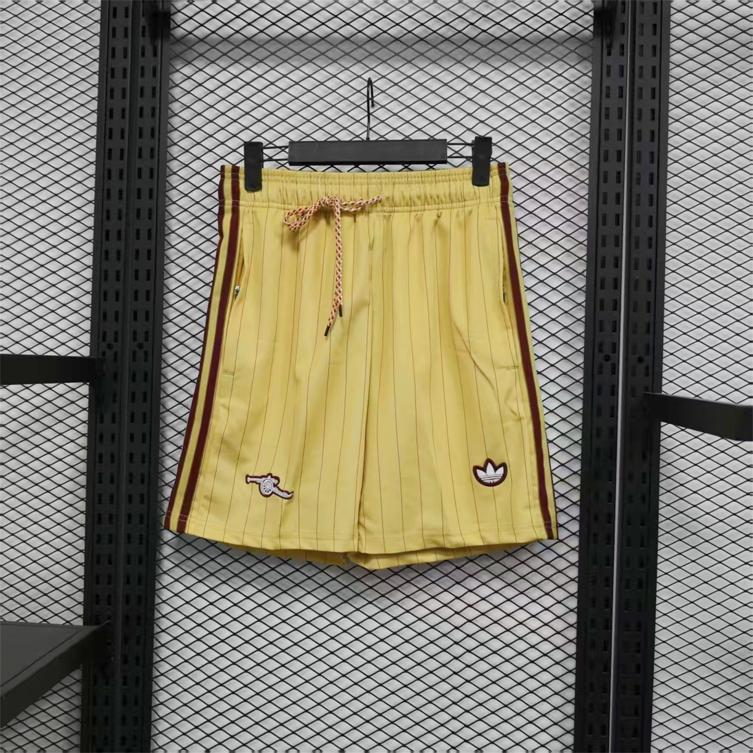 AlphaJersey-Arsenal 25-26 Trefoil Yellow Travel Shorts - Player Version