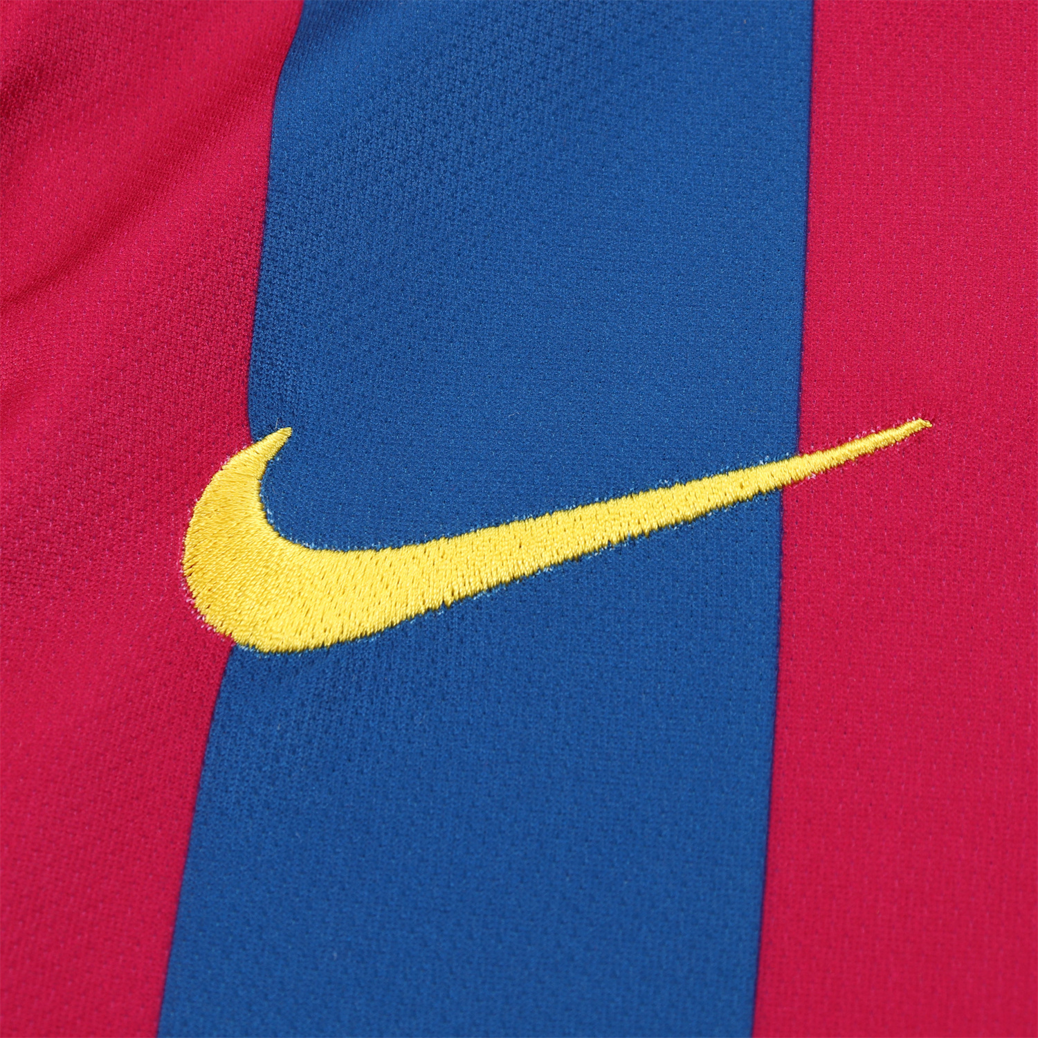 AlphaJersey-Retro Barcelona 2005-06 Home Long Sleeve Kids Kit