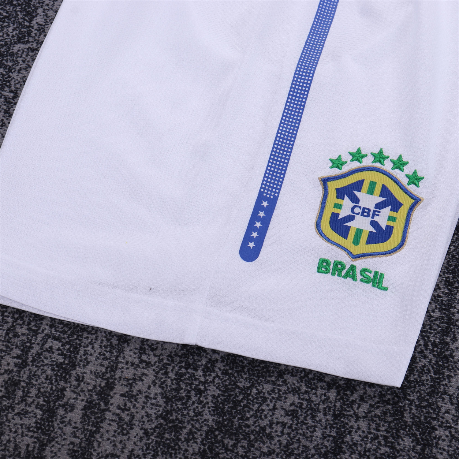 AlphaJersey-Retro Brazil 2010 Away Kids Kit